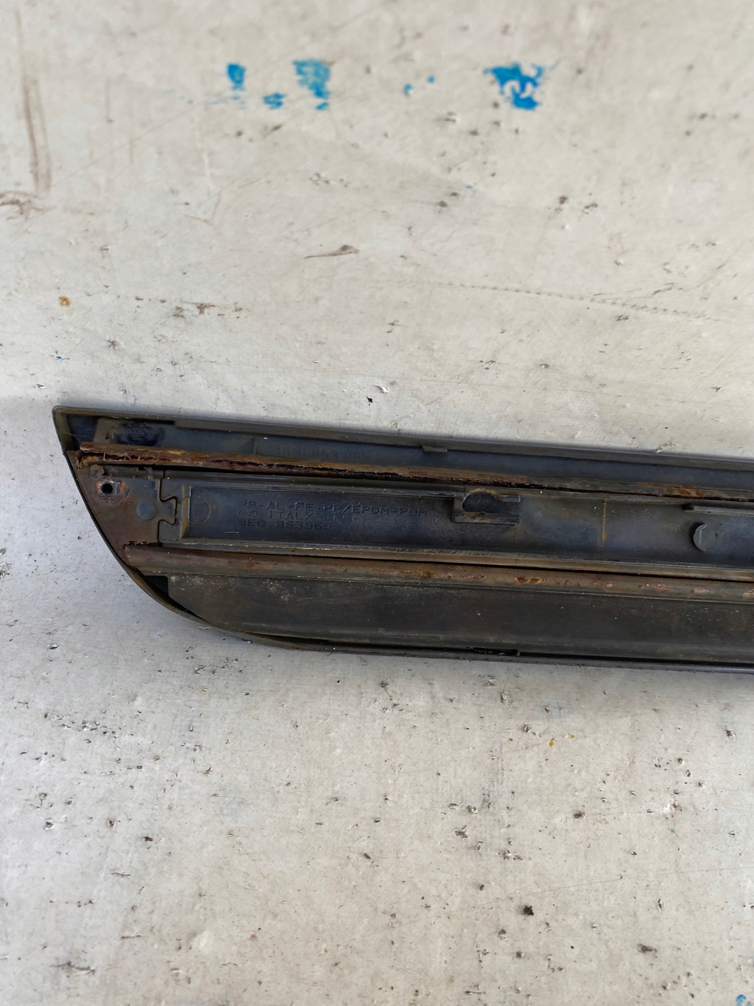AUDI A4 B6 00- lower moulding door left rear part 8E0853969