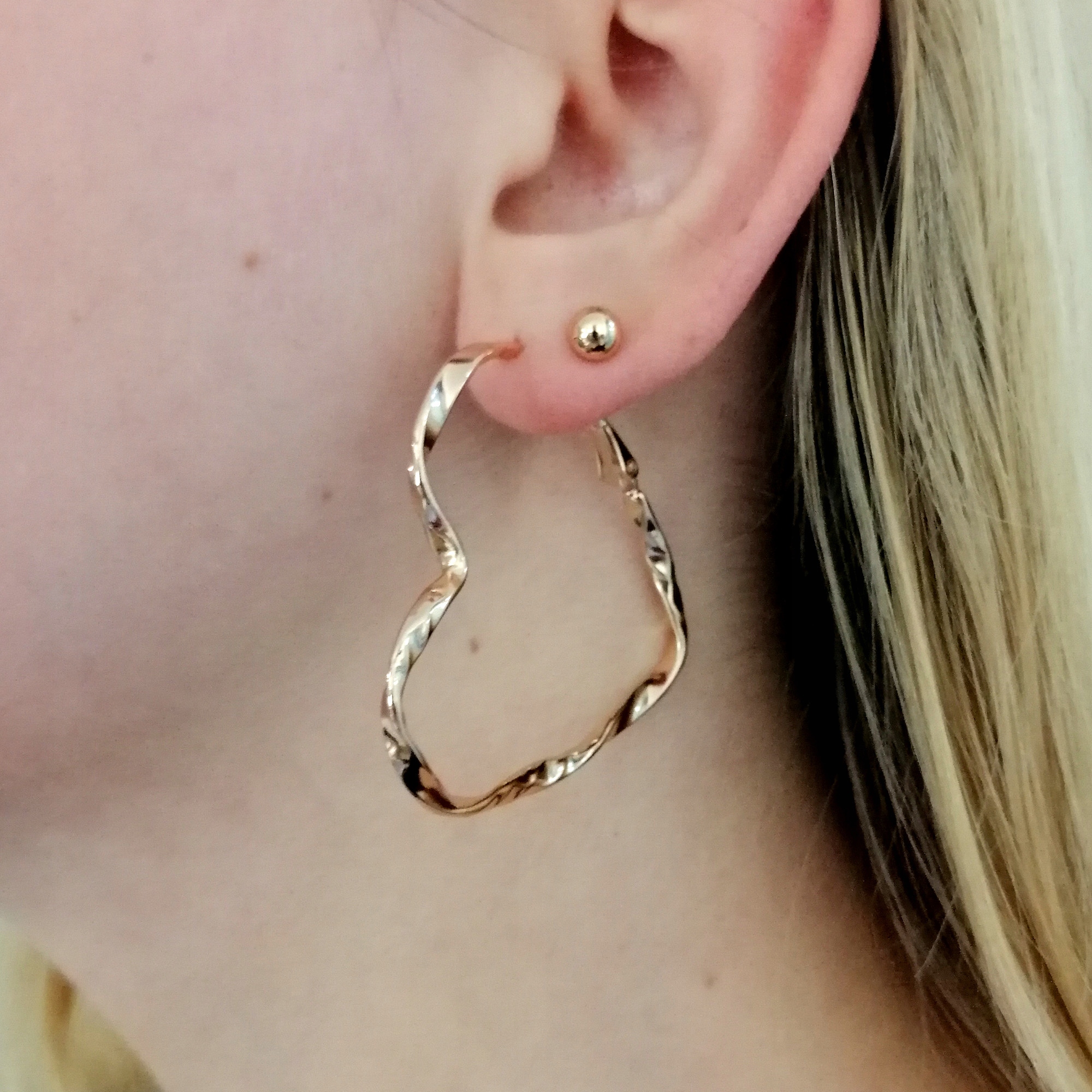 ZJAWISKOWE KOLCZYKI SERCA STAL CHIRURGICZNA 18K PREZENT DLA DZIEWCZYNY ŻONY Marka Golden Celebrity