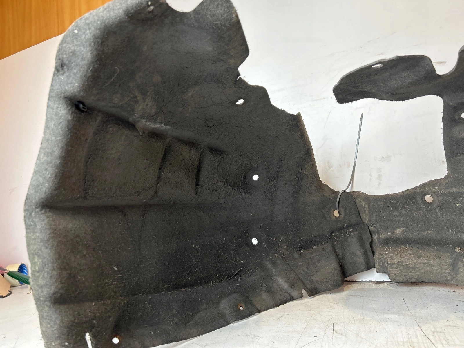 mudguard right front Renault Scenic III