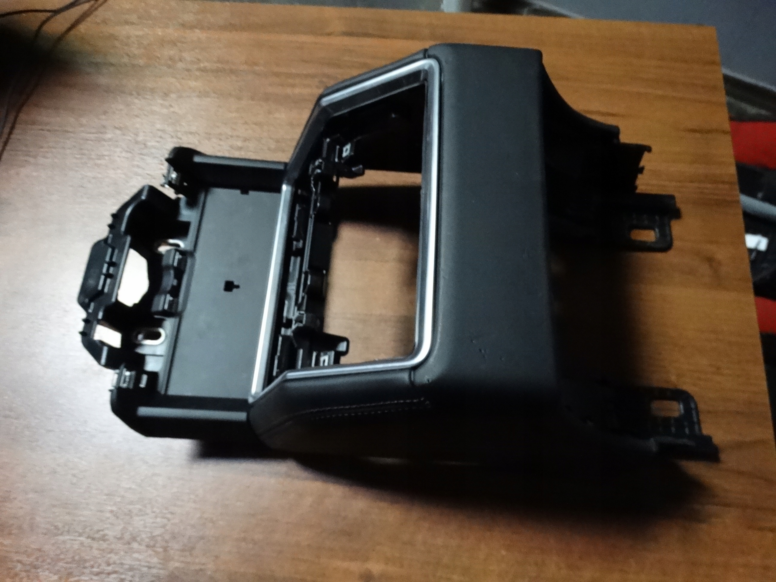 TUNEL armrest rear PANAMERA SPORT TURISMO 1