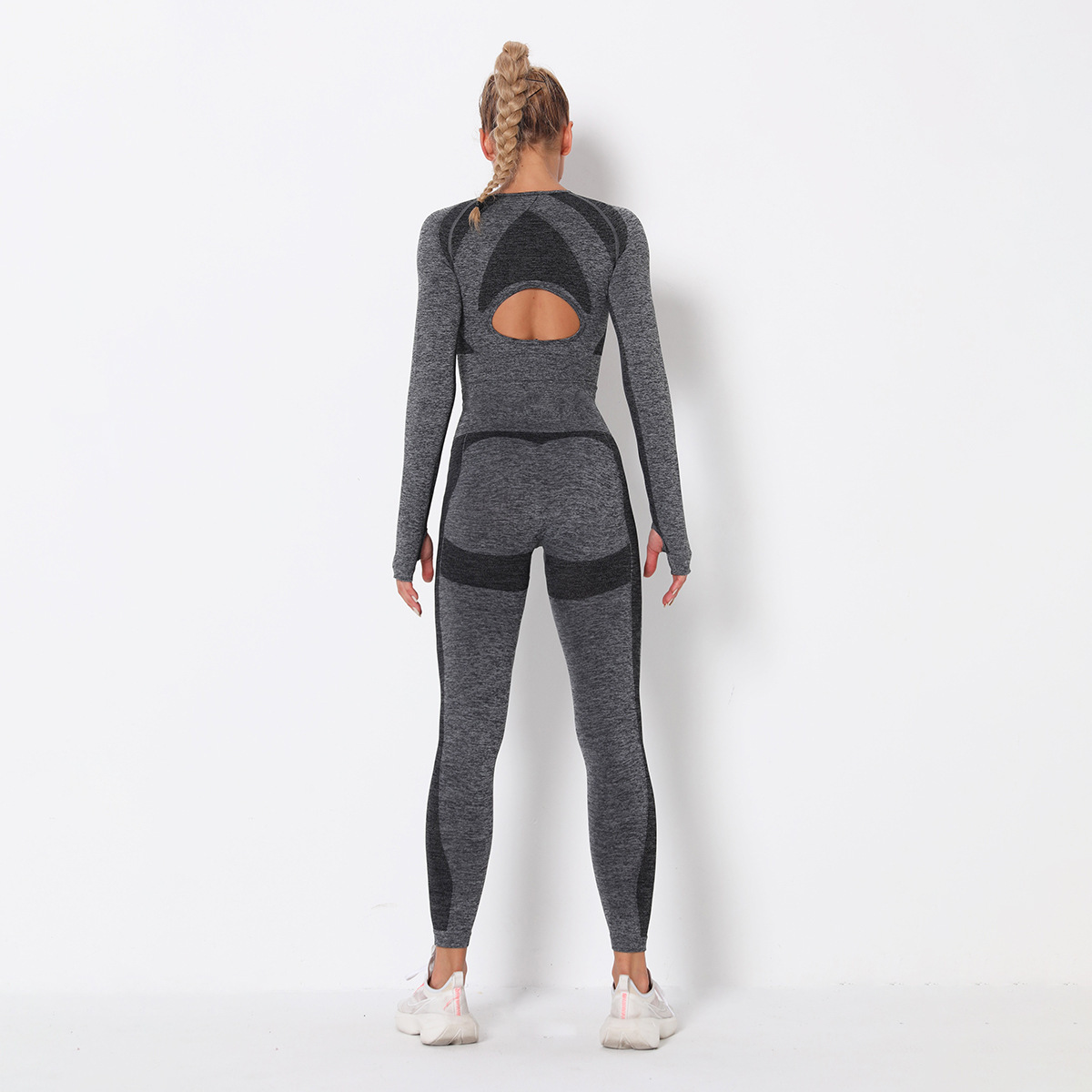 KOMPLET SPORTOWY siłownia top legginsy bezszwowe M Cechy dodatkowe brak