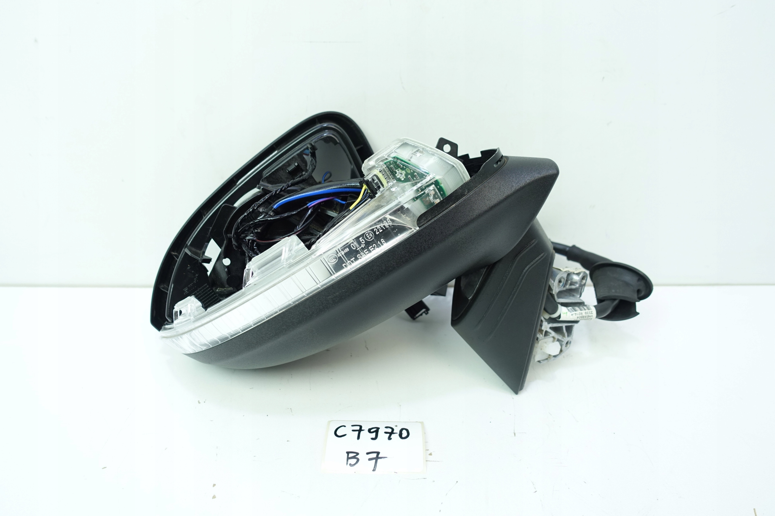mirror right VW ID.3 13+3 PIN KAMERA 10B857502E
