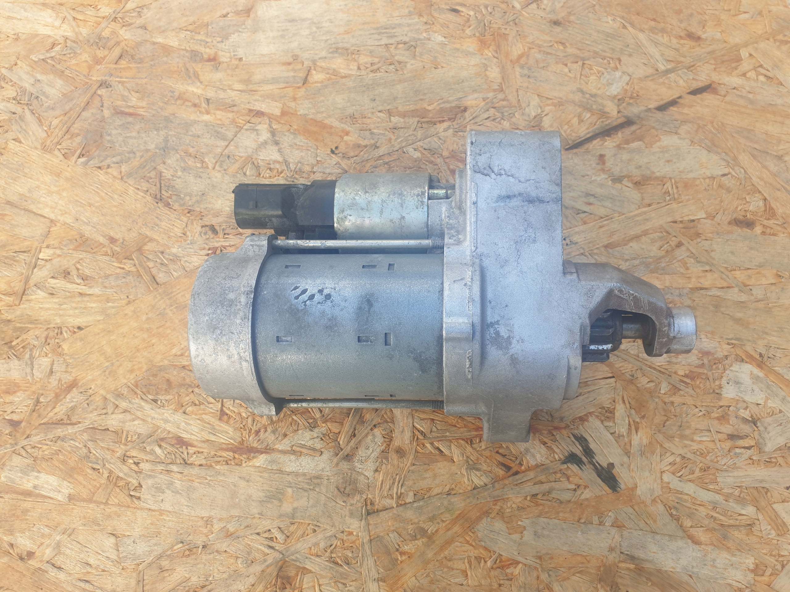 starter AUDI VW 2.0TDI 04L911024