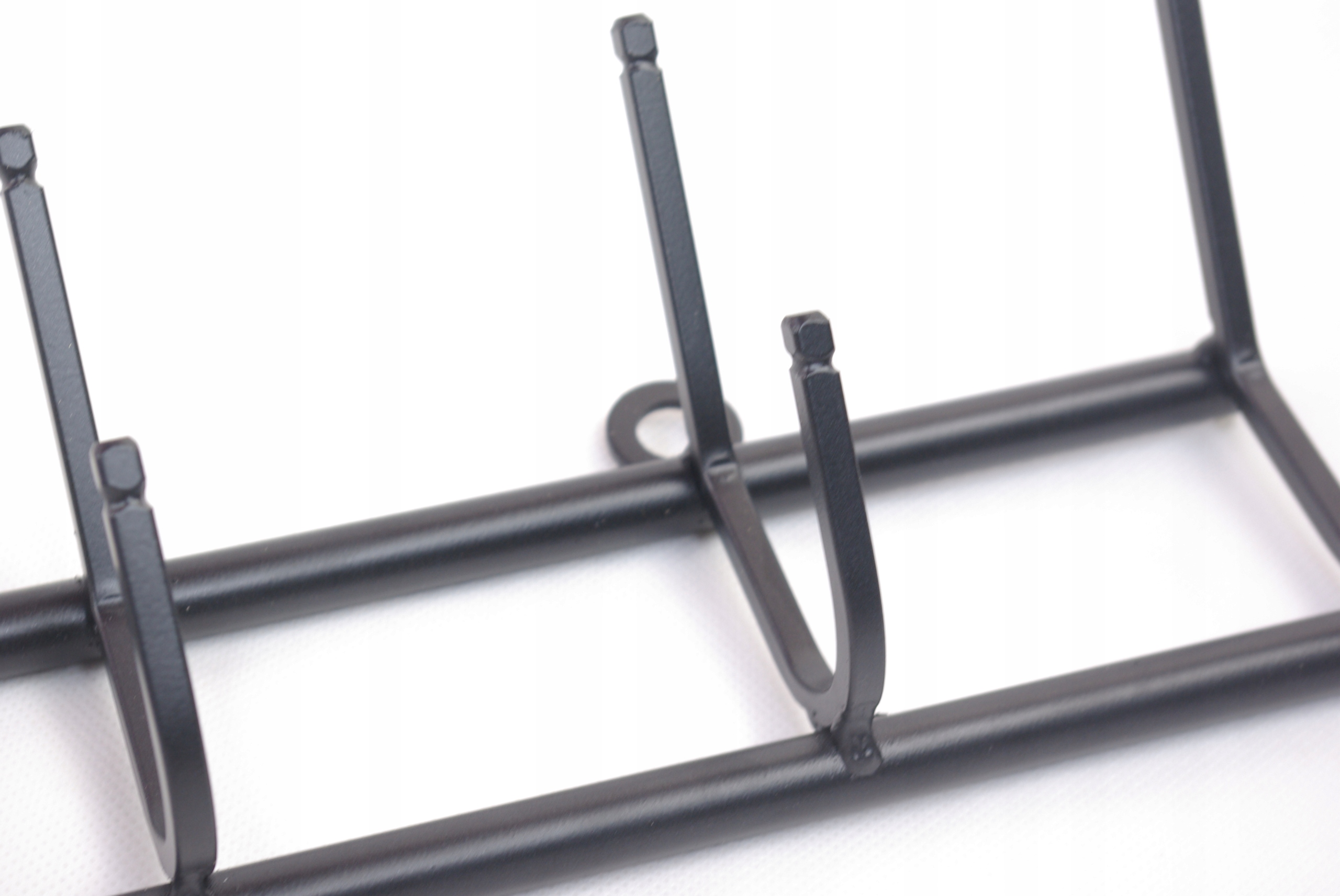 Podwójny prosty wieszak szer. 70 cm 16 haczyków Szerokość mebla 70 cm