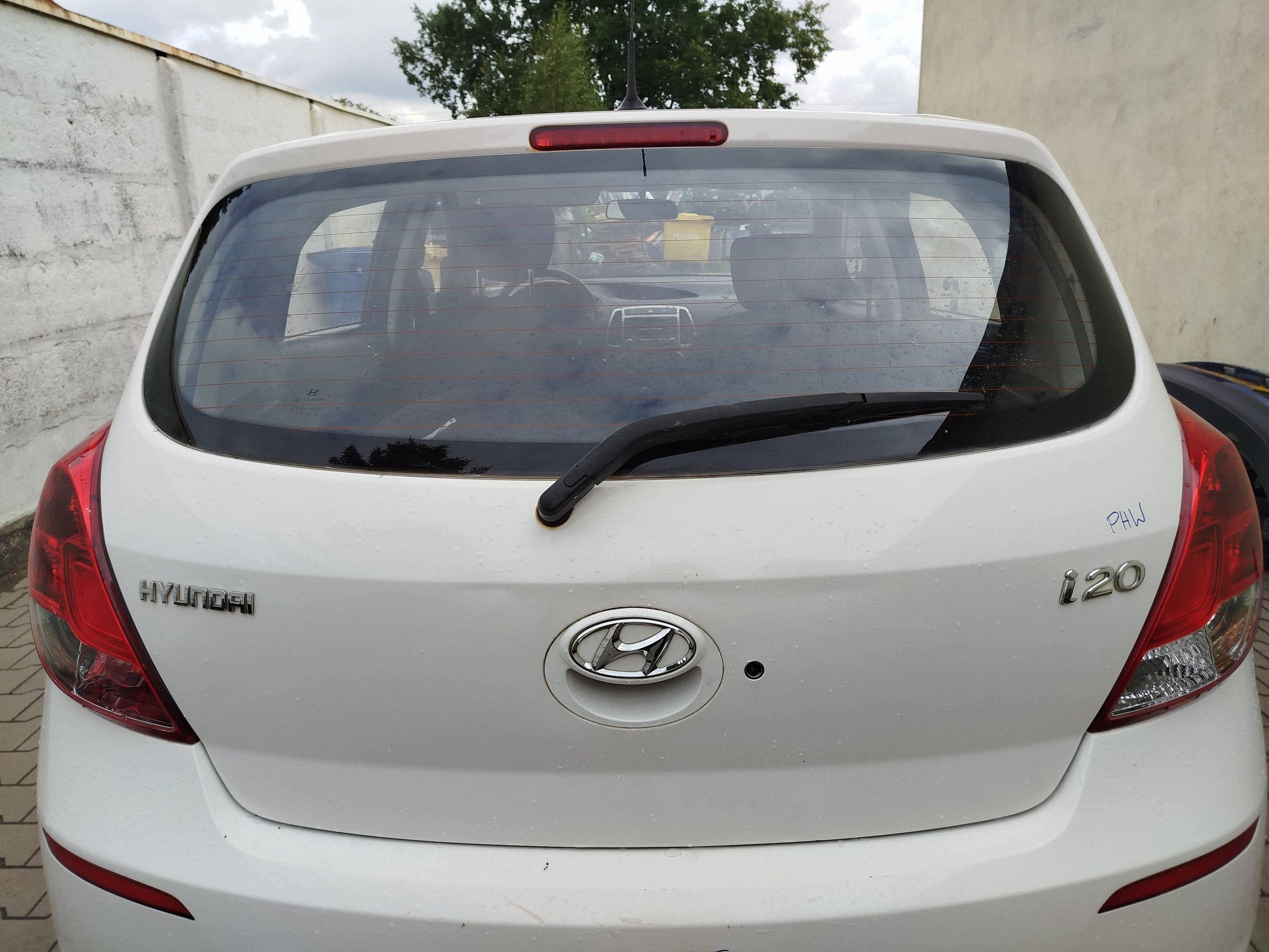 boot door rear I20 LIFT colour PHW 2013R