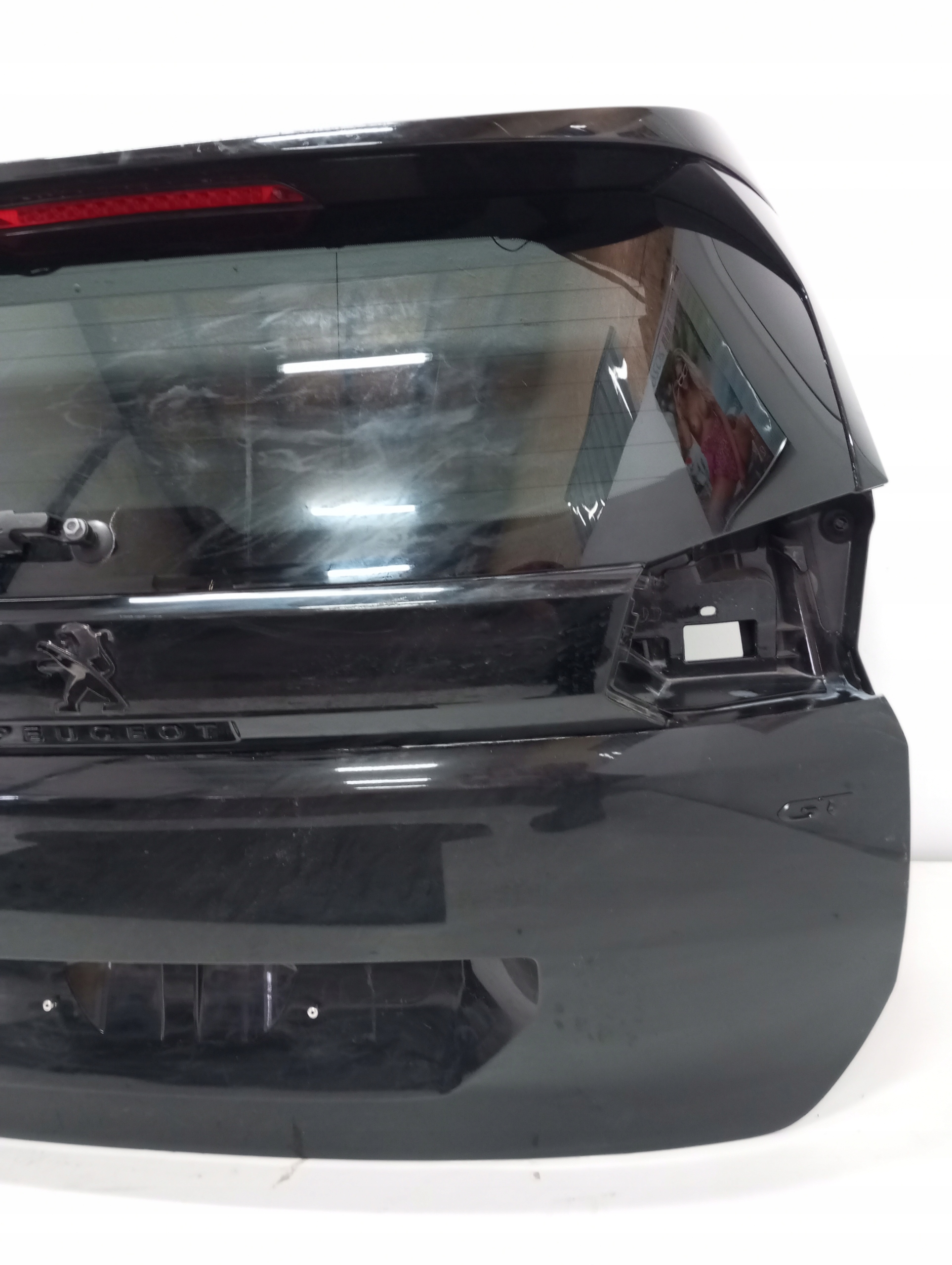 boot doors Peugeot 5008 GT 22r below KAMERE