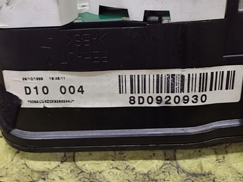 AUDI A4 B5 1.9 TDI budíky JAEGER 8D0920930