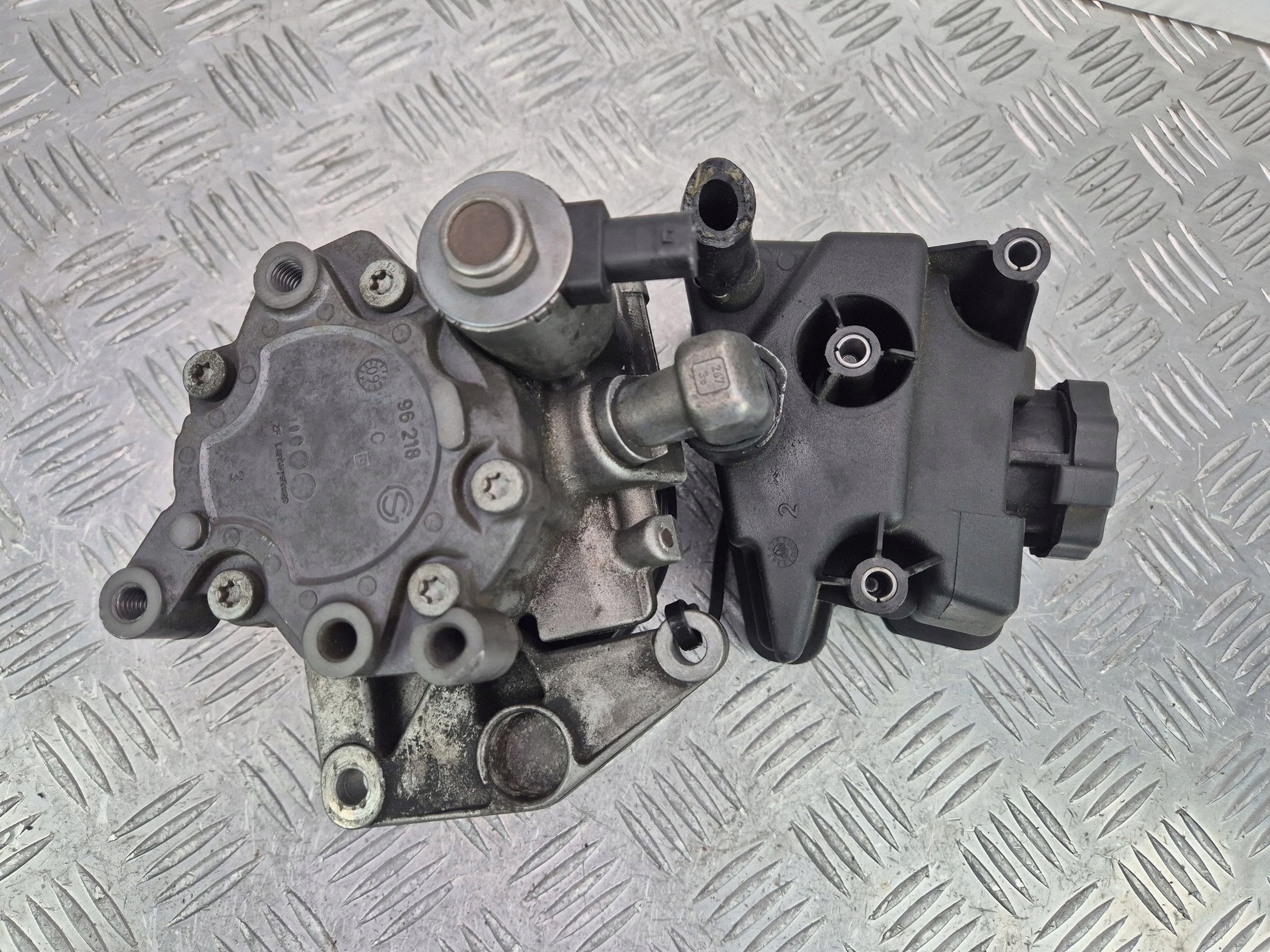 Mercedes E350 W212 pompa servosterzo A0064664501 M272.980