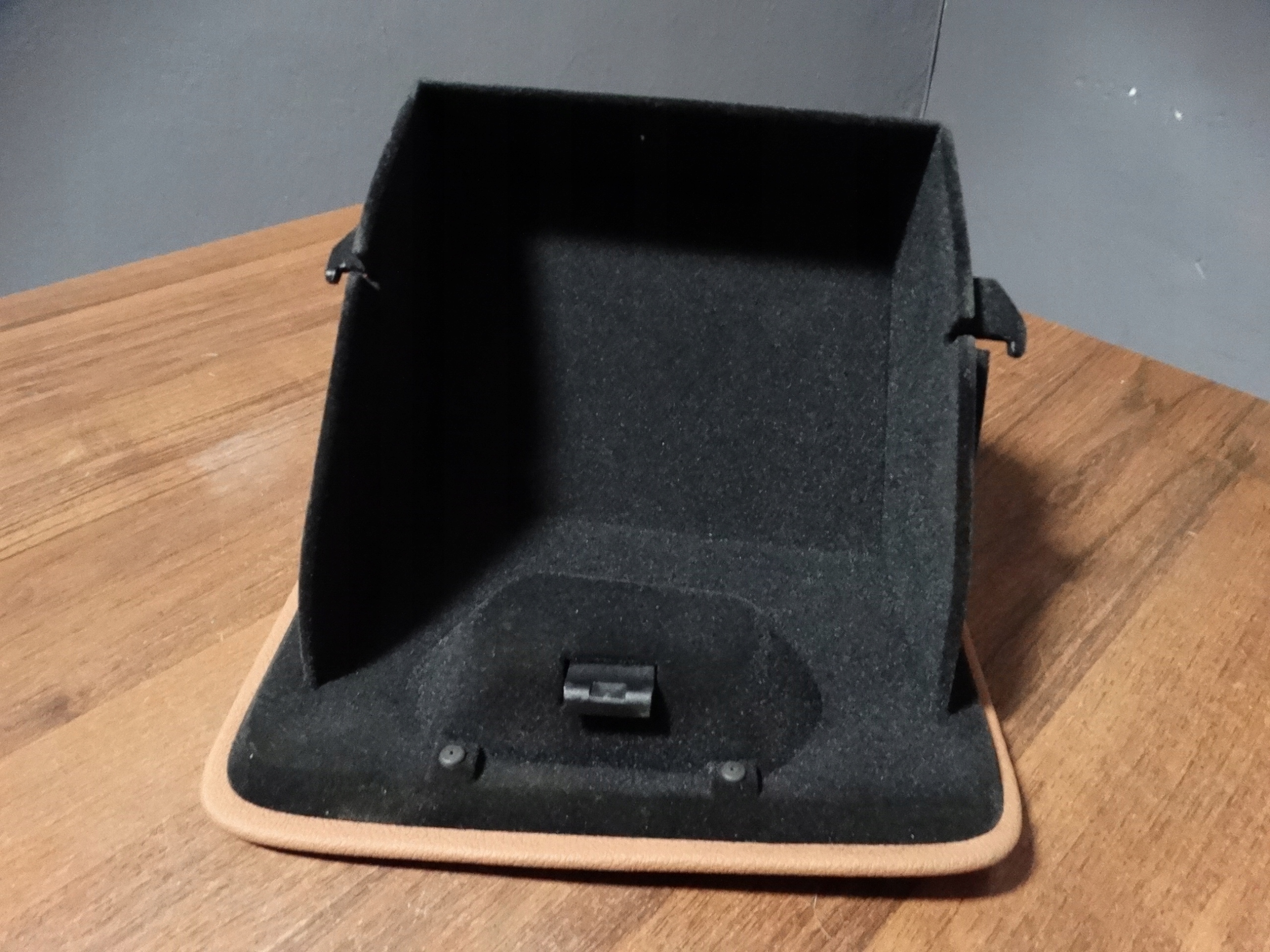 passenger compartment SKRYTKA consoles left BMW G11 COGNAC 1