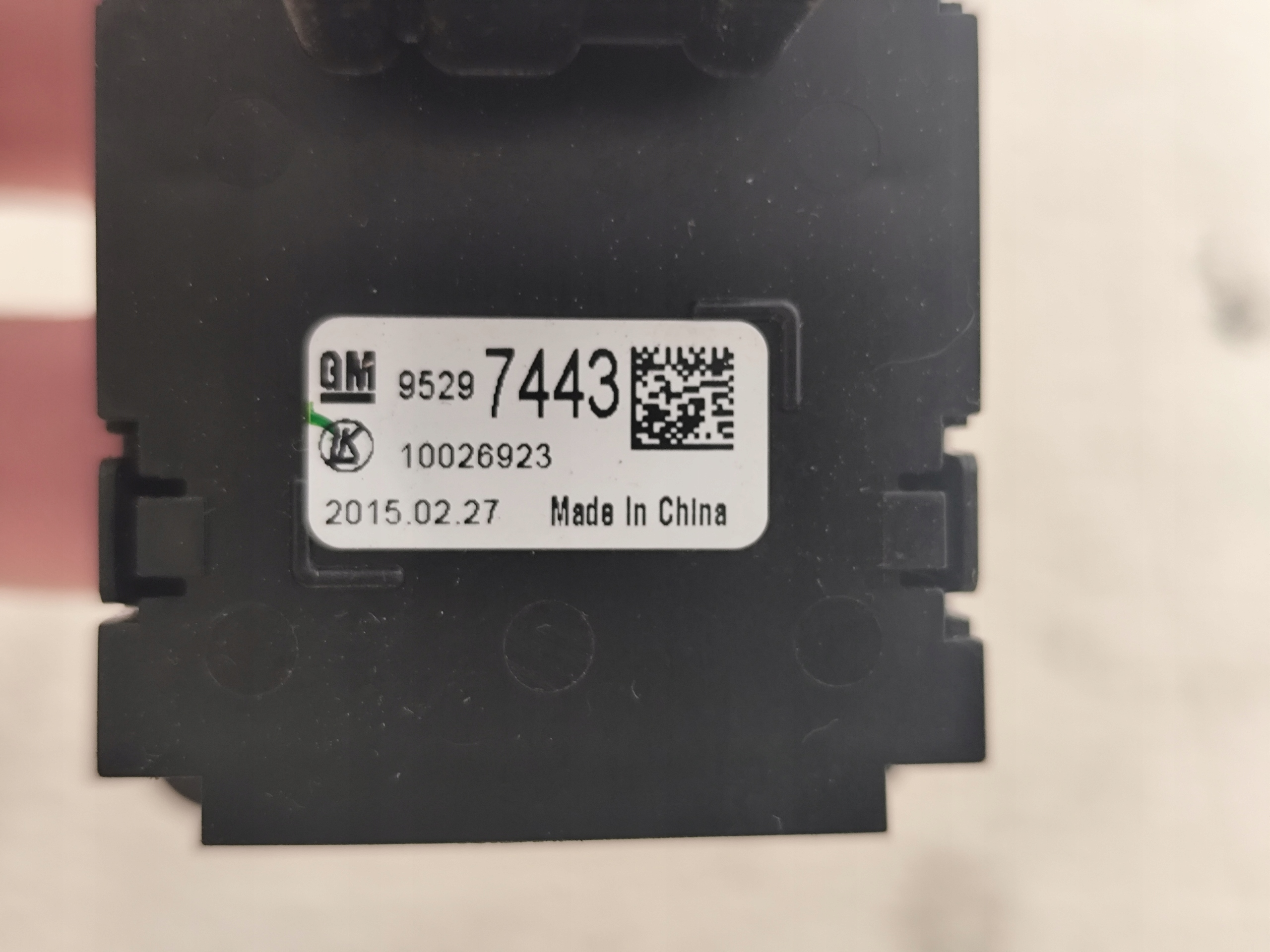 OPEL MOKKA 2015R switch switch 95297443