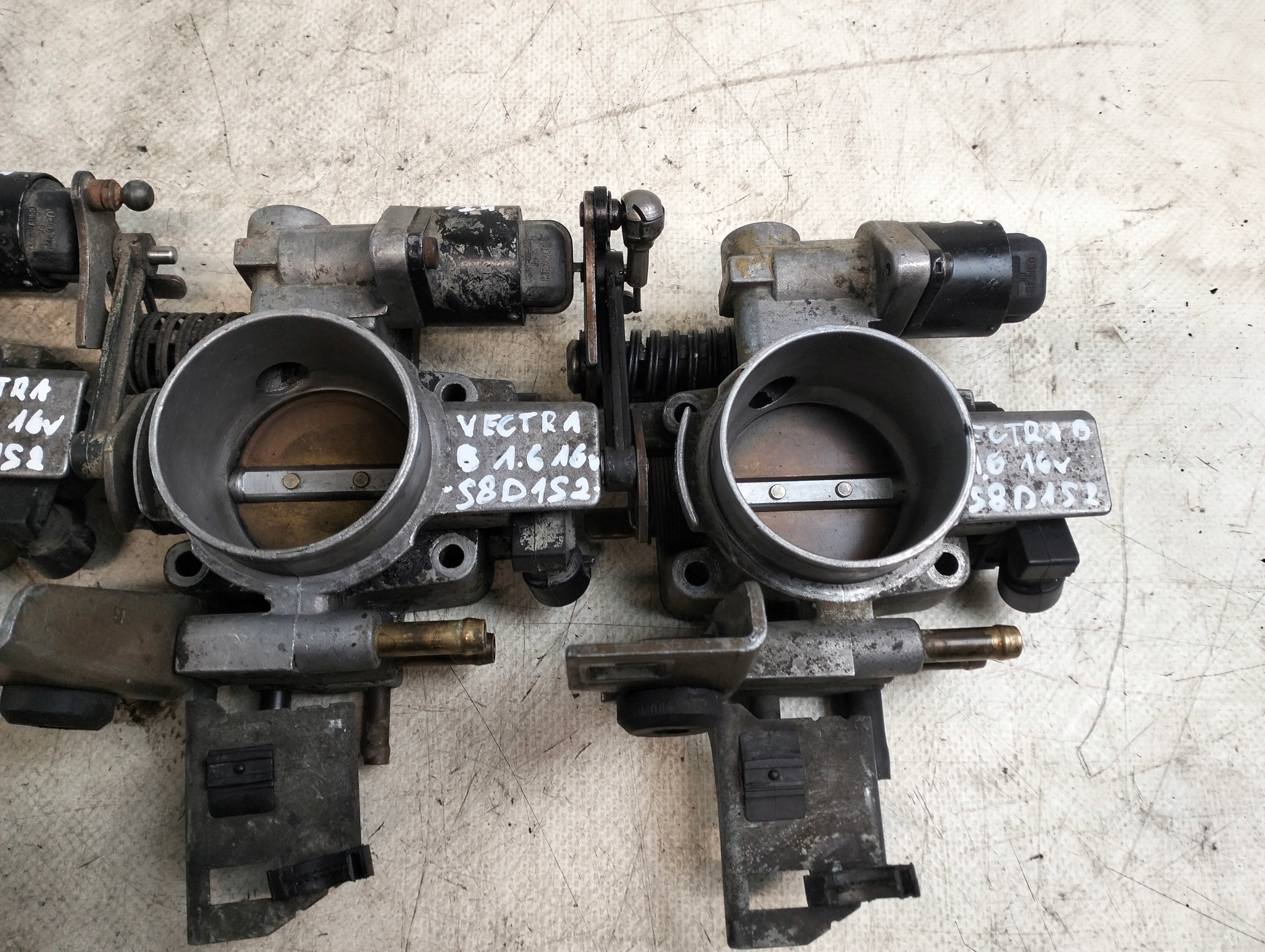 Valvola a farfalla Opel Vectra B 1.6 16V 90529710