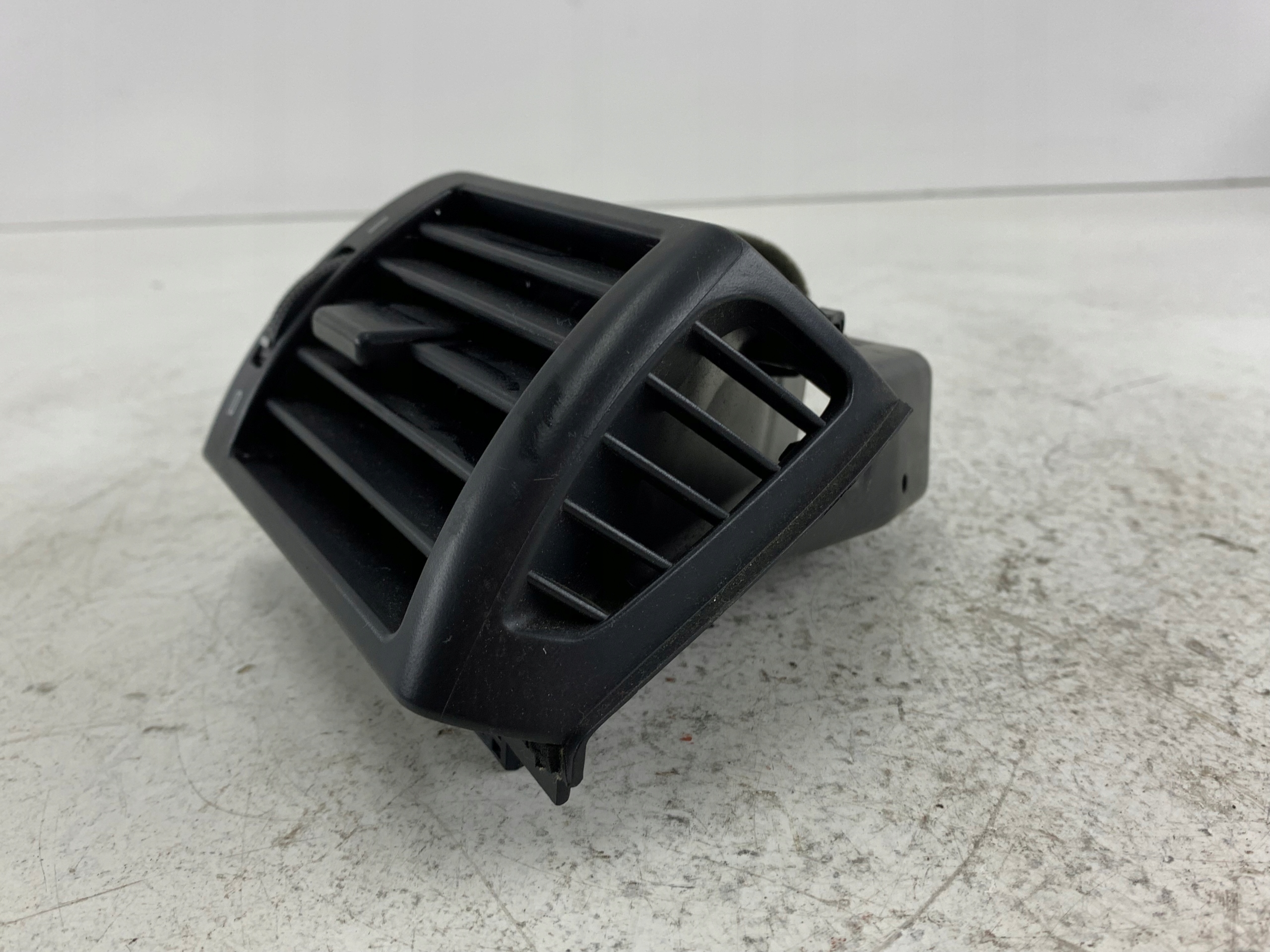 BMW E46 grid air conditioning devices right 8361898