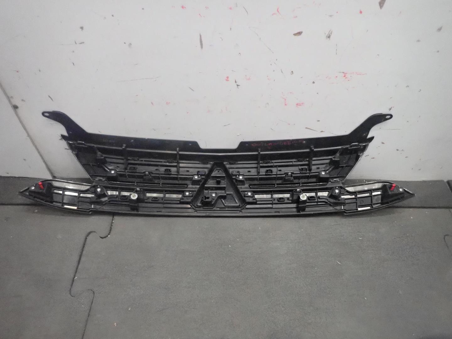 Grill MITSUBISHI OUTLANDER III LIFT 18