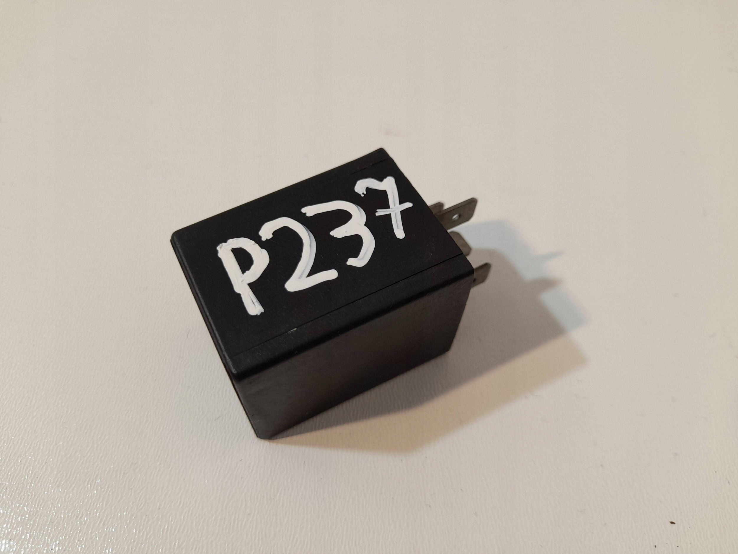 Audi 80 B4 Relais 068535/2 (P237)