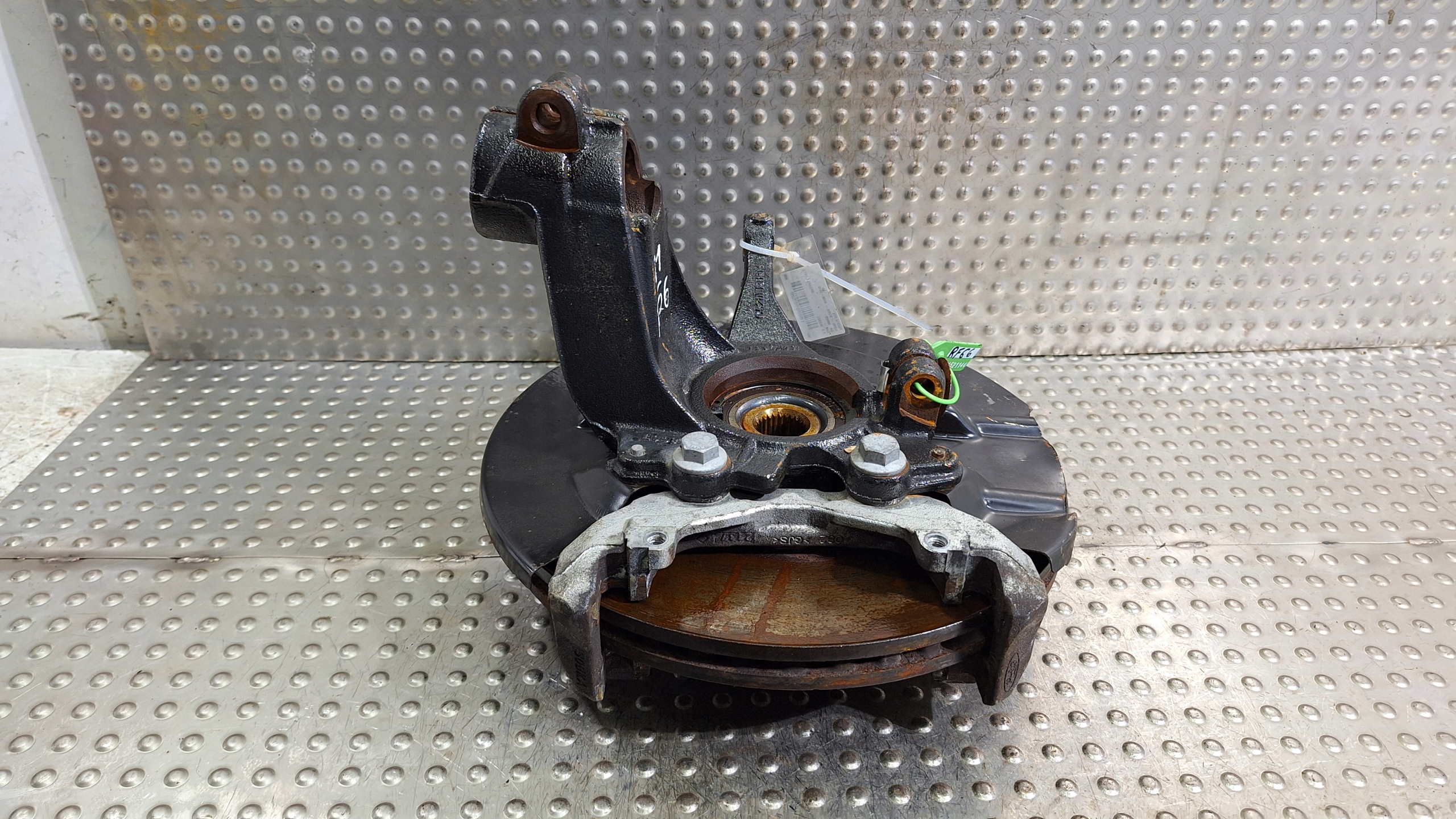 otoč čepu pravá předek DV61-3K170-CAA FORD KUGA MK2