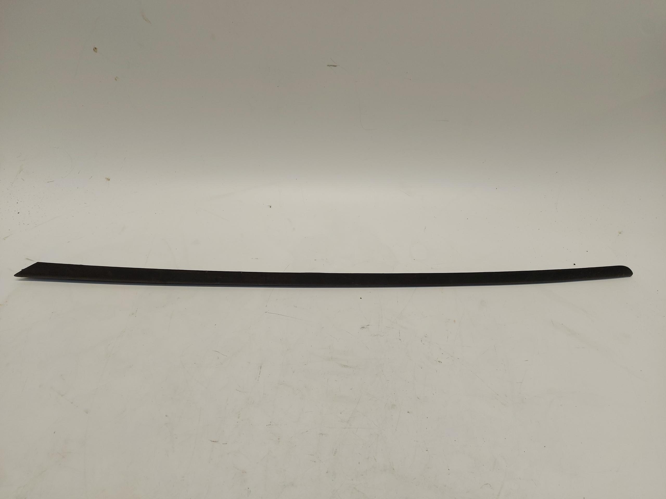 VW ID4 11A , 2024r SUV 5D moulding windows CZOLOWEJ right front 11A854328