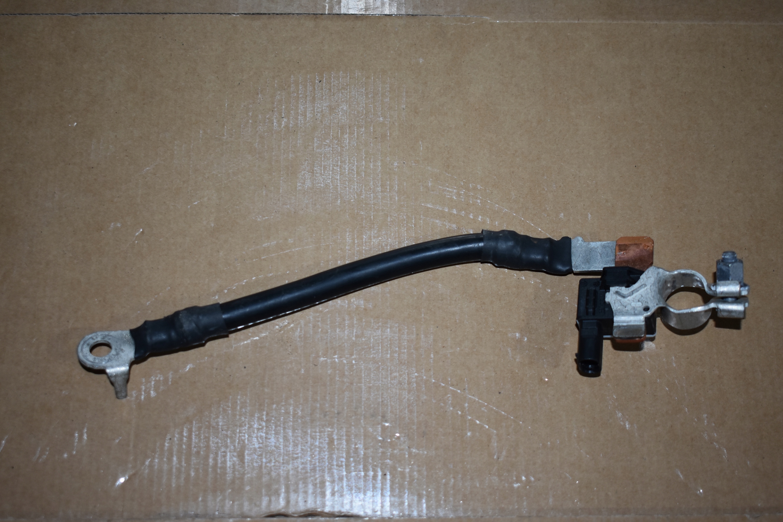 IDEALNA Borne MERCEDES W214 1