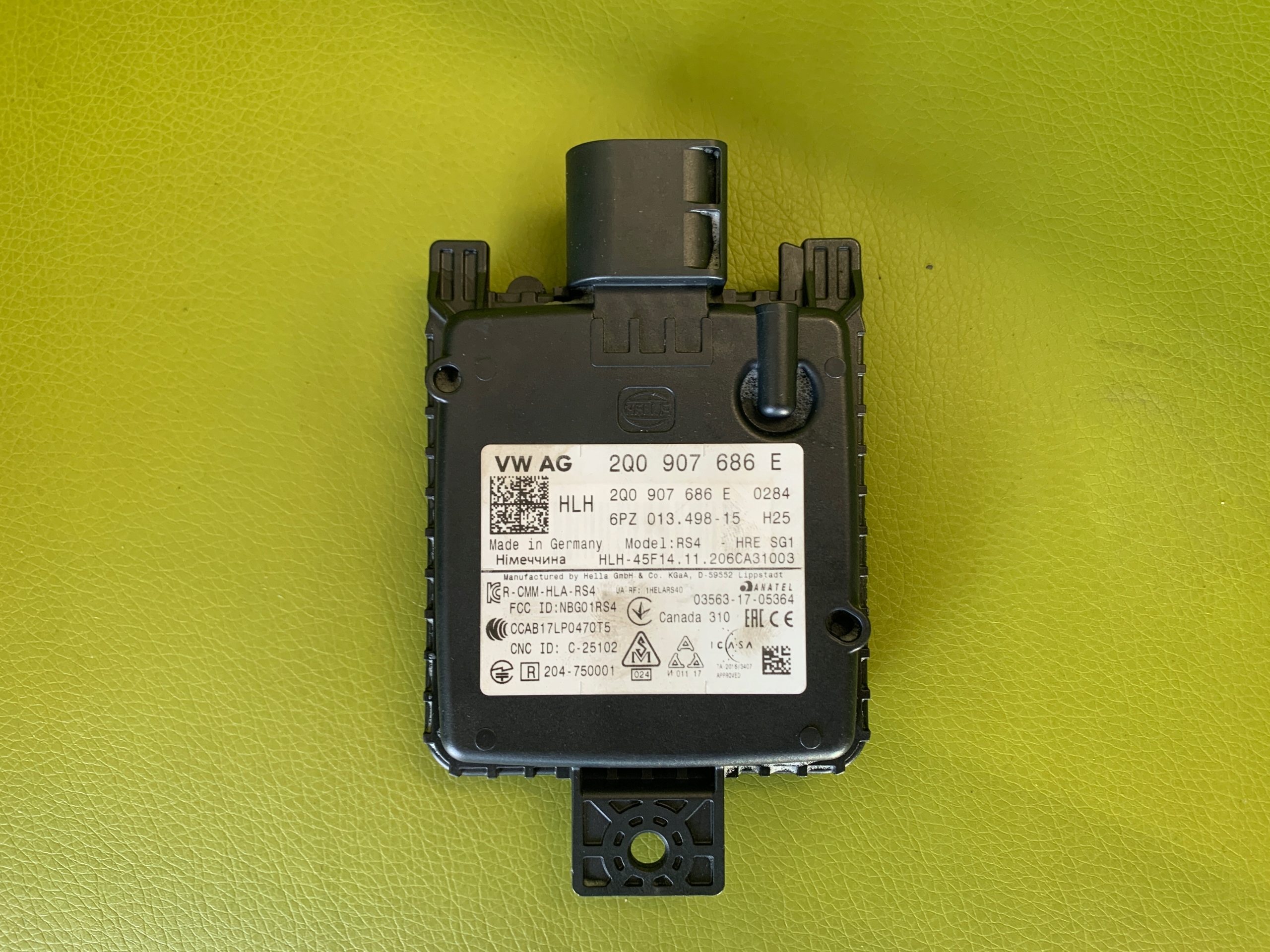 2Q0907686E 2Q0.907.686.E - Радар-помощник для слепых зон VW AUDI SKODA