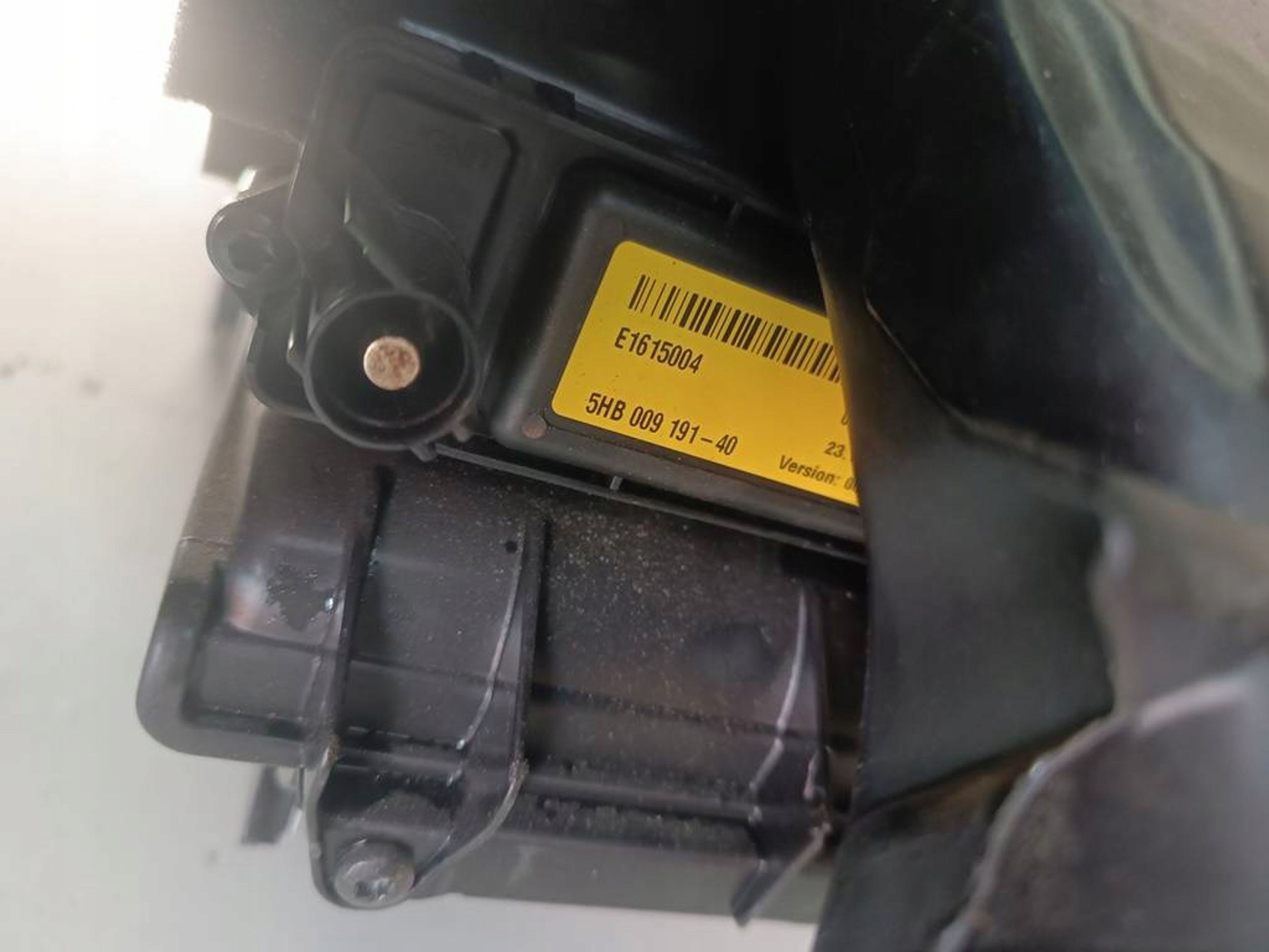 volvo XC70 II 2009 V70 III радиатор отопителя европа