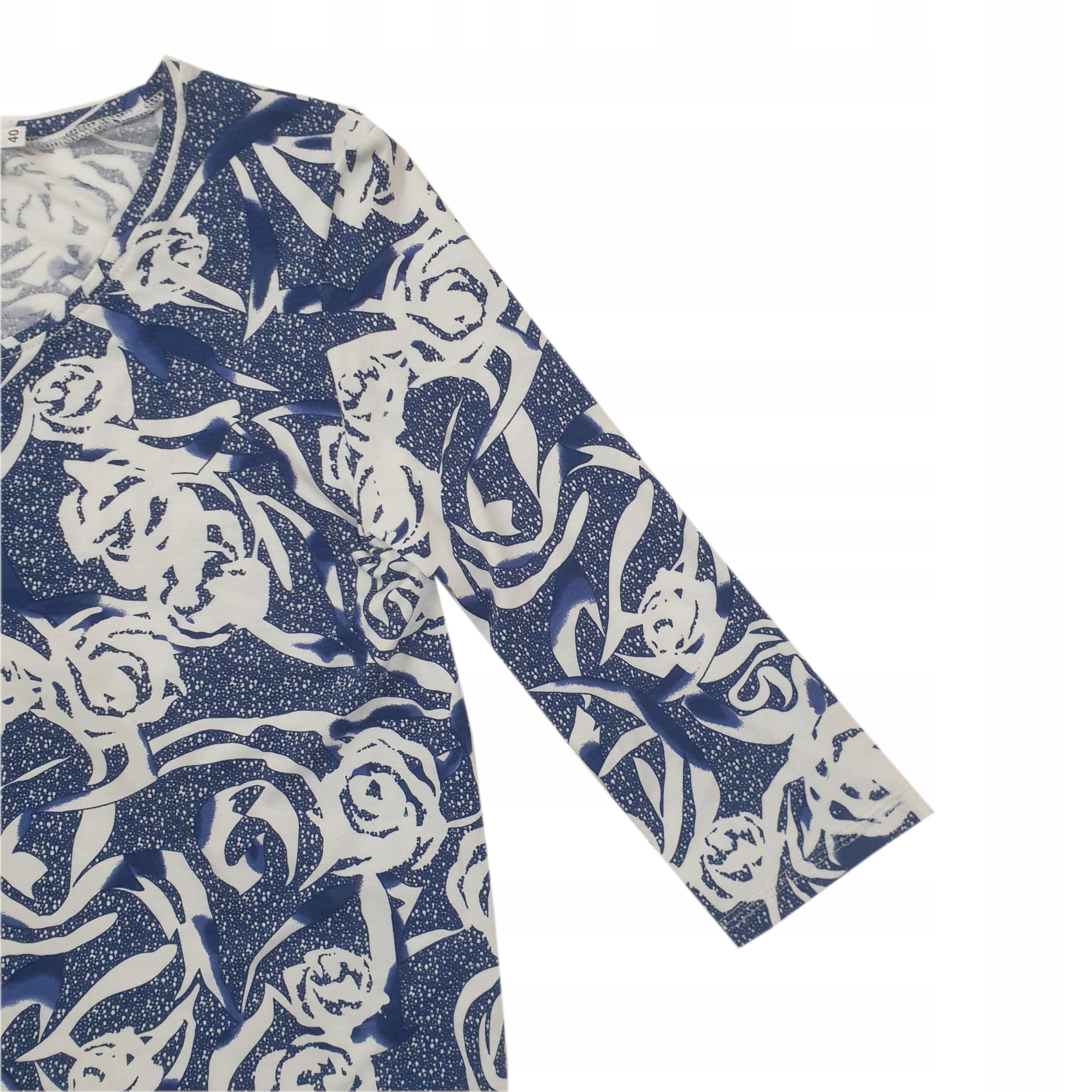 Bluzka damska RÓŻYCZKI niebieska 50 Wzór dominujący mix wzorów