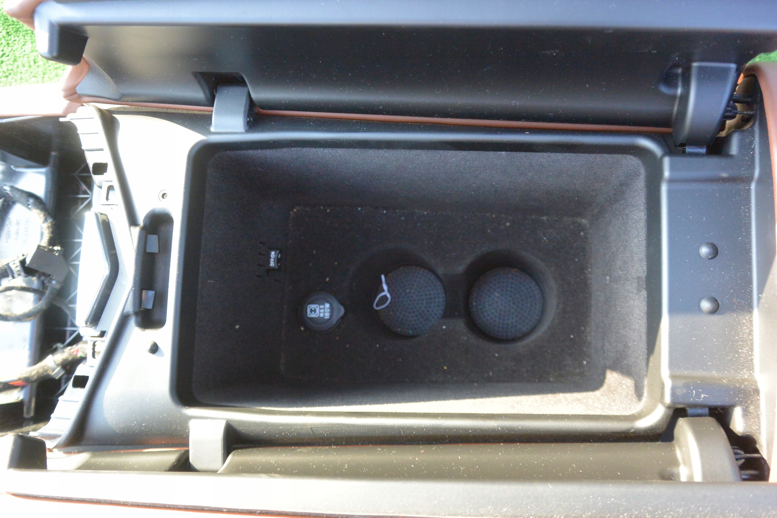 TUNEL mitte MASERATI QUATTROPORTE VI UK