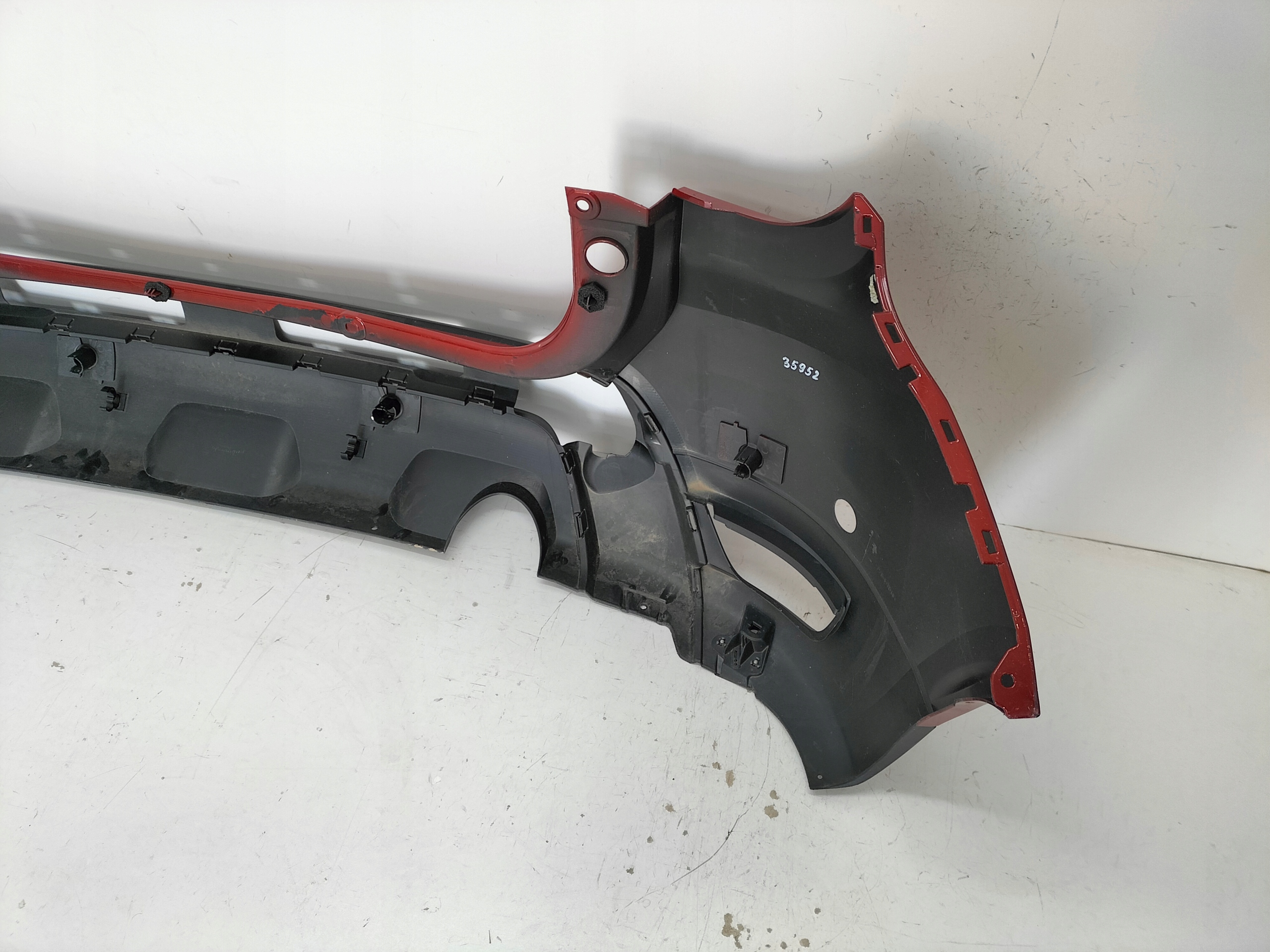 STOSSSTANGE HINTEN HECK DACIA DUSTER II 17