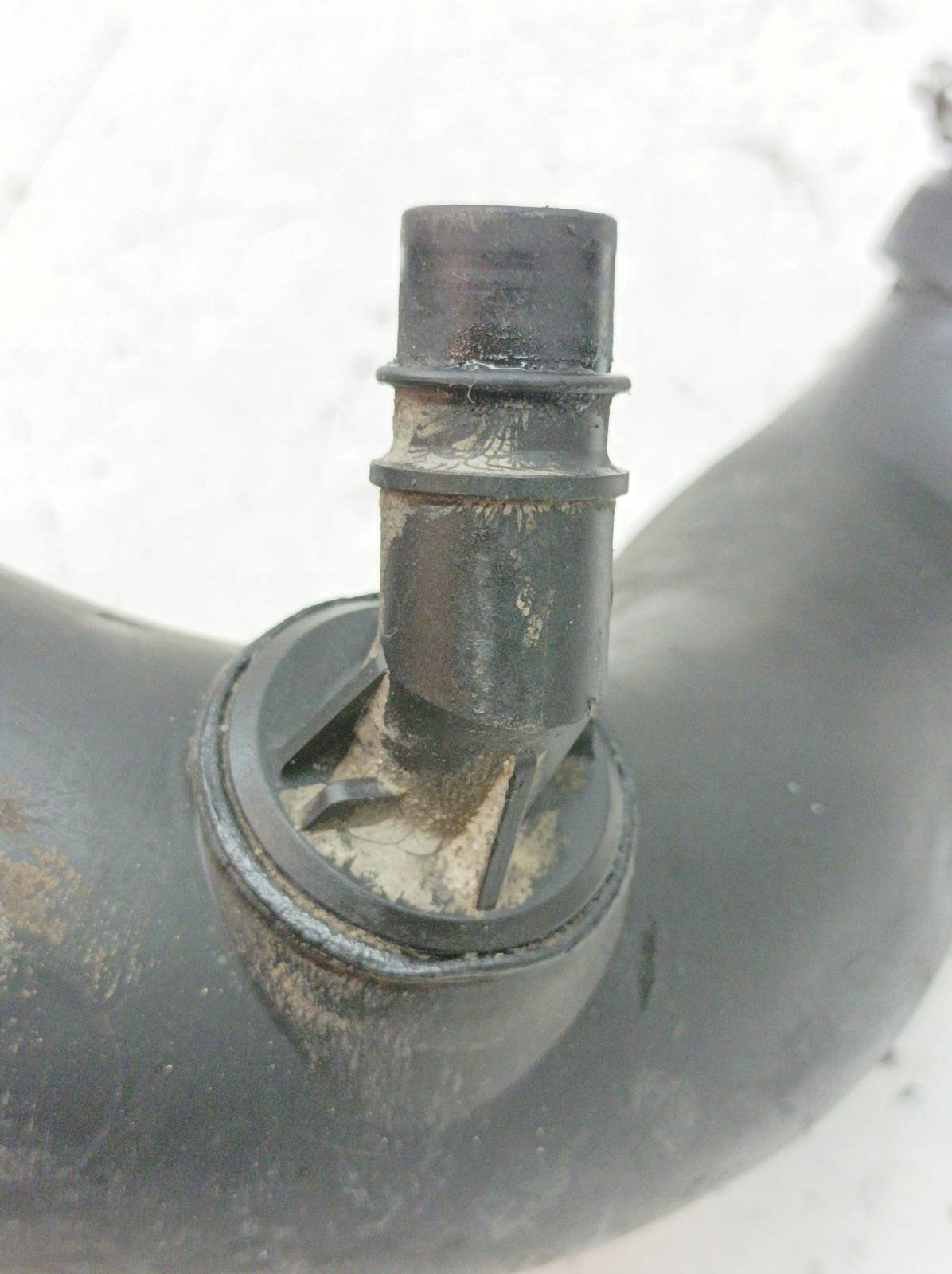 air hose 8200261965 2.5 DCI Renault Master II