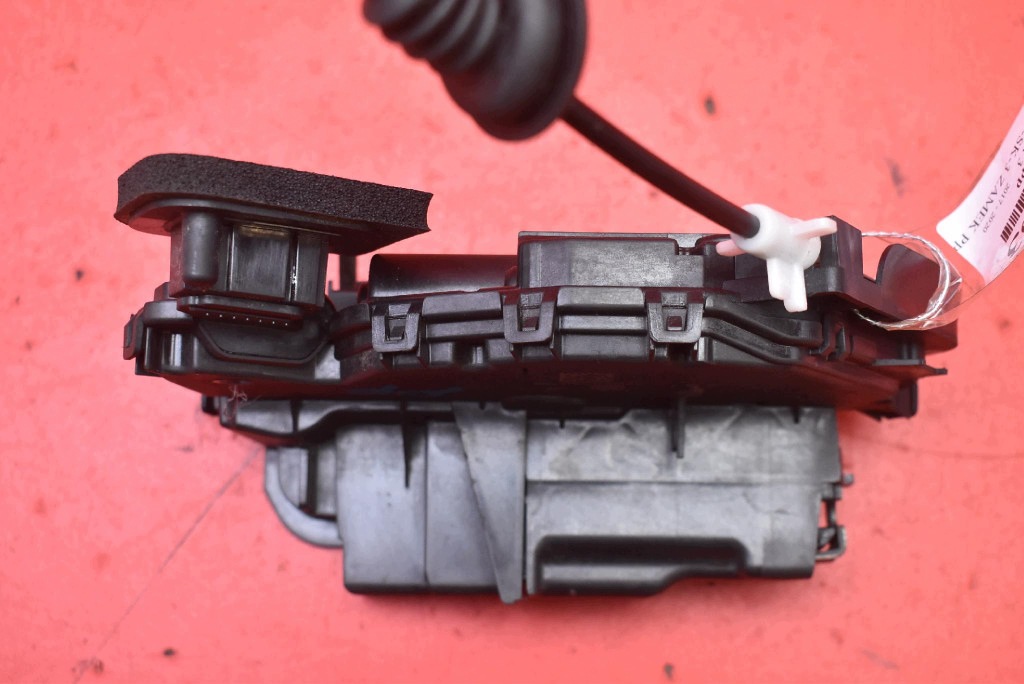 lock door right front front EU 5TB837016A SKODA OCTAVIA 3 III 17-20