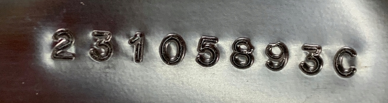 U9 CHEVROLET CAMARO VI 16- PODSZYBIE METALOWE GM 23105893C Numer katalogowy części OEM 23105893C