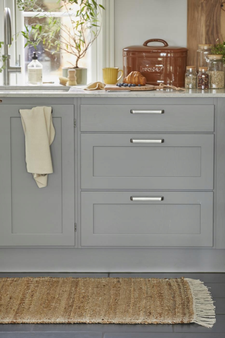 CHLEBAK CERAMICZNY Z POKRYWKĄ IB LAURSEN BRĄZOWY Marka Ib Laursen