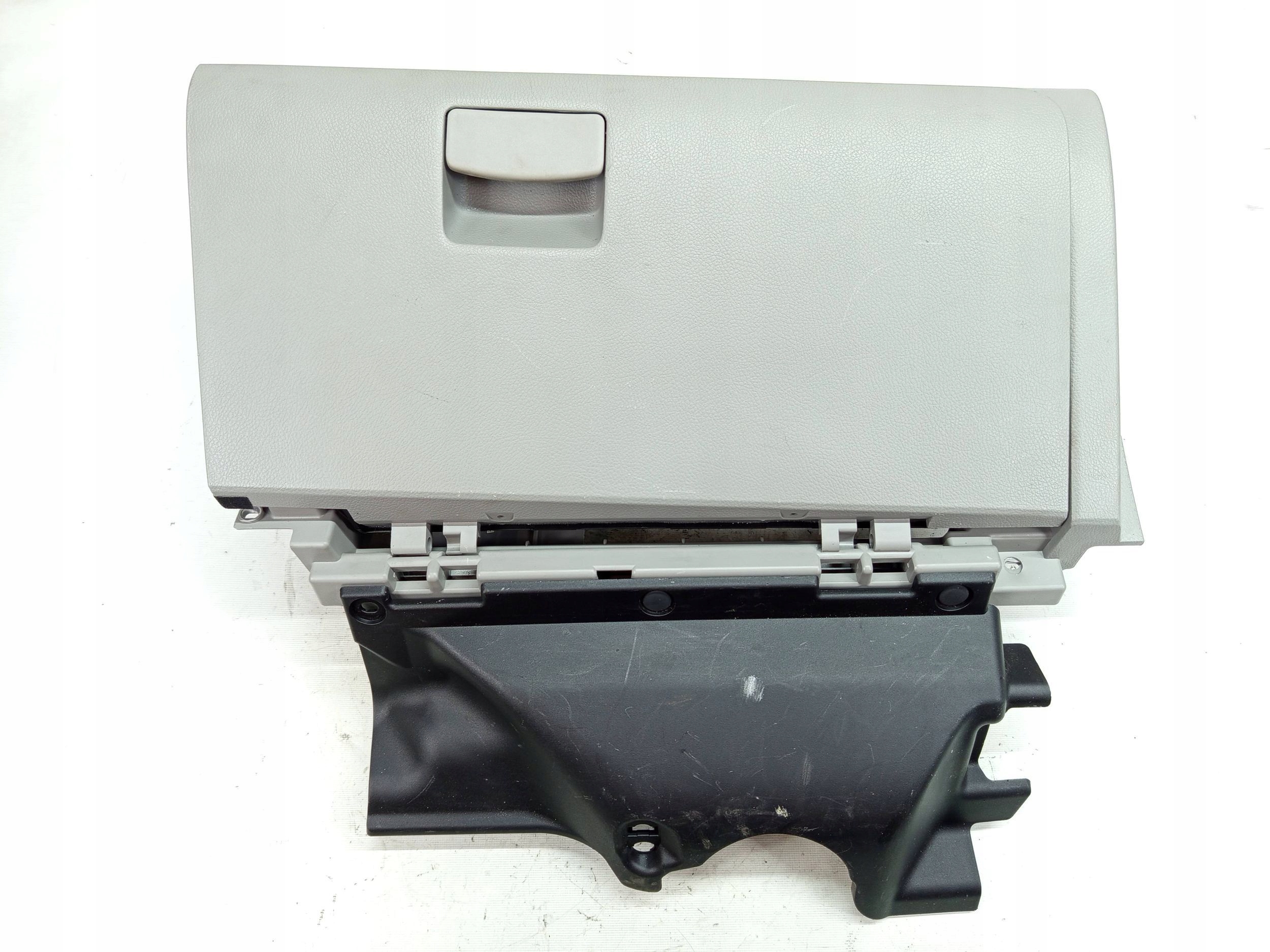 бардачок пассажира subaru Forester IV SJ 6055FJ030