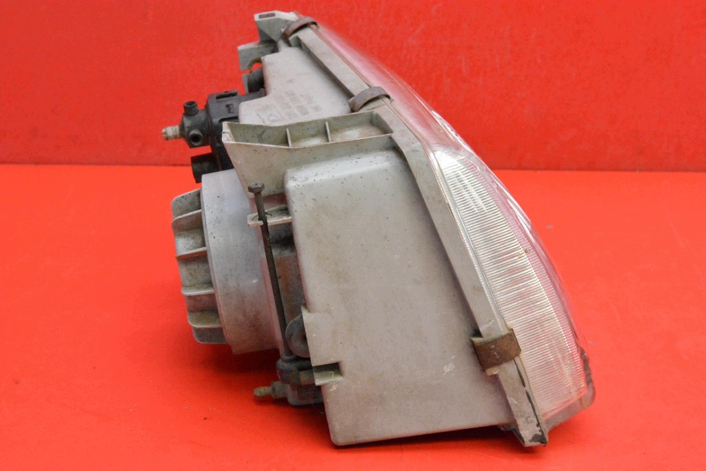 REFLEKTOR left light front EU HYUNDAI GALLOPER 2 II 98-03