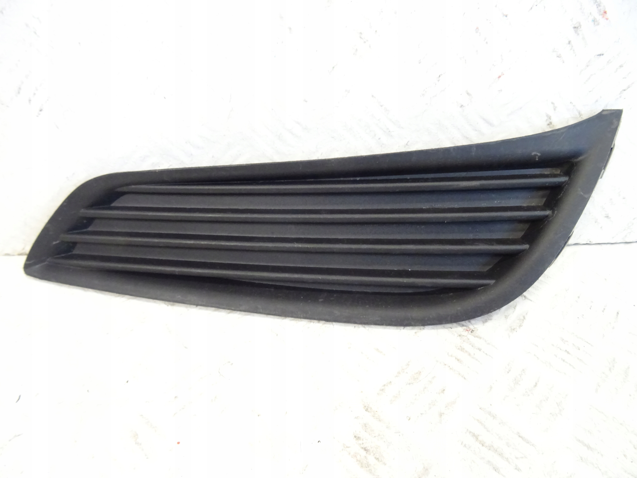grid of a bumper front front right OPEL ASTRA K 0747716