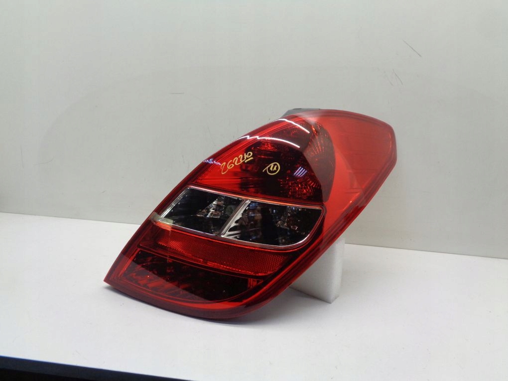 Hyundai i20 and 20 08- light rear right