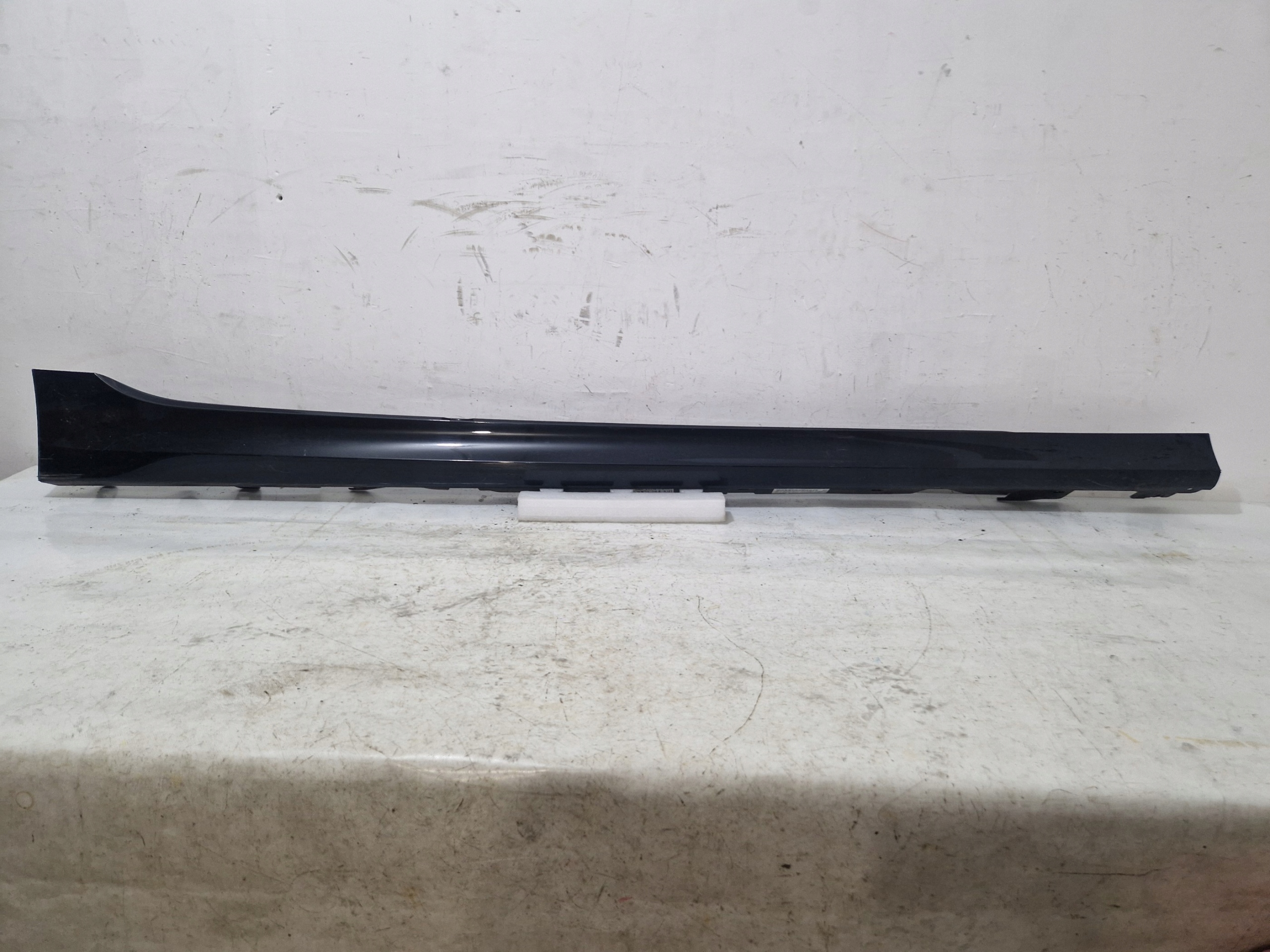BMW 3 G20 G21 moulding cap threshold right 51127428032