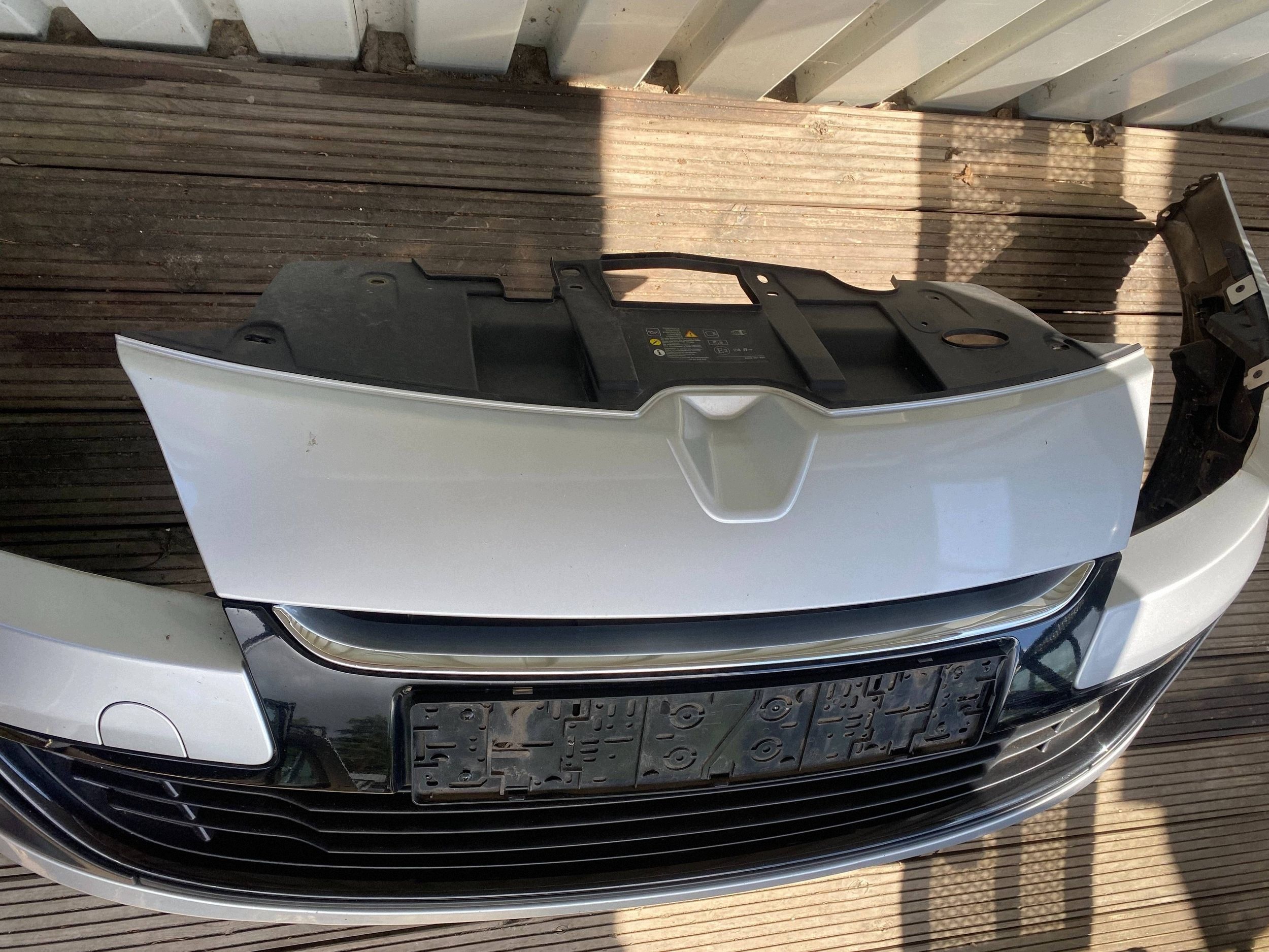 RENAULT MEGANE III LIFT KOMBI complete bumper front front SREBRNY