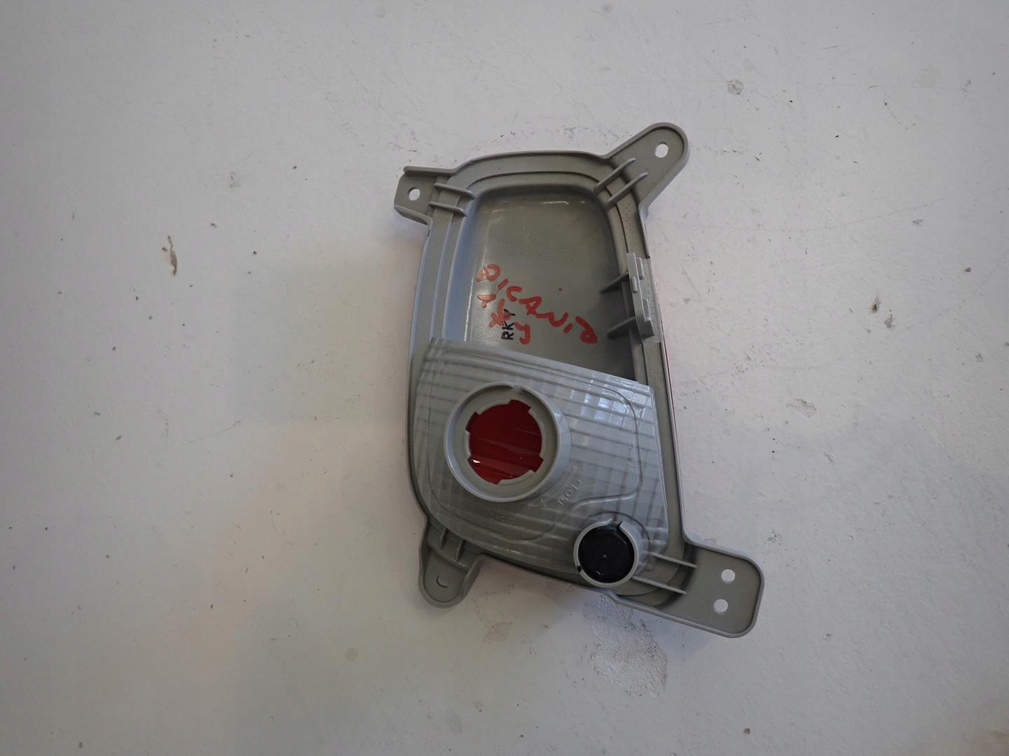 Licht heck links Nebelscheinwerfer KIA PICANTO III 2017- 92405-G6