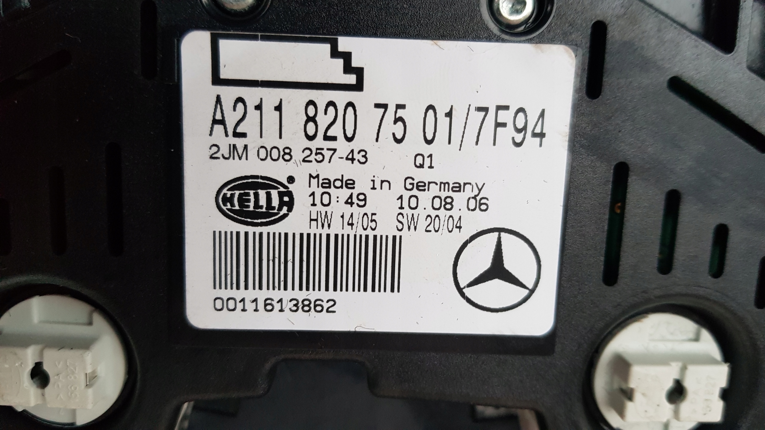 MERCEDES W211 OSWIETLENIE cabs light A2118207501