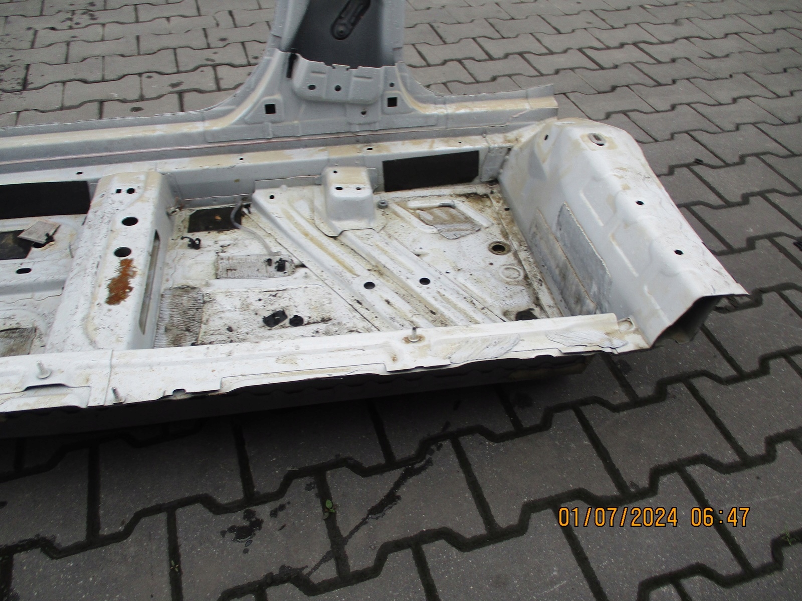 quarter right front MERCEDES CLA 117