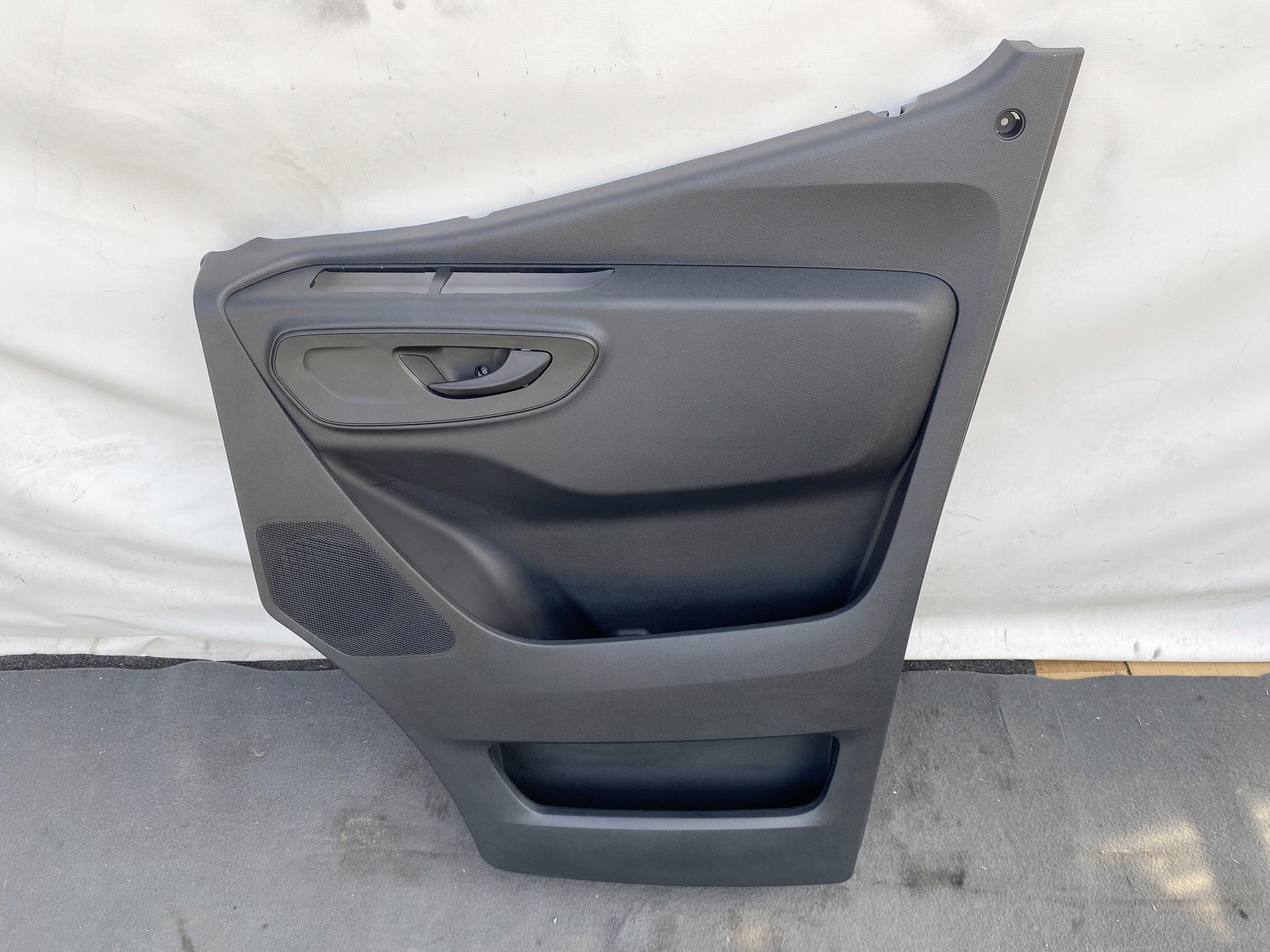 SPRINTER 907 910 17- side door PRZEDNICH right original A9077272300