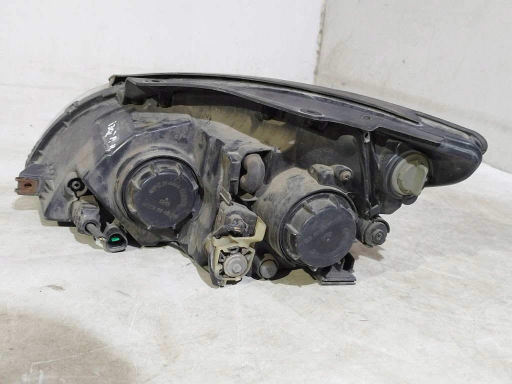 Hyundai i30 and 1 light right front front