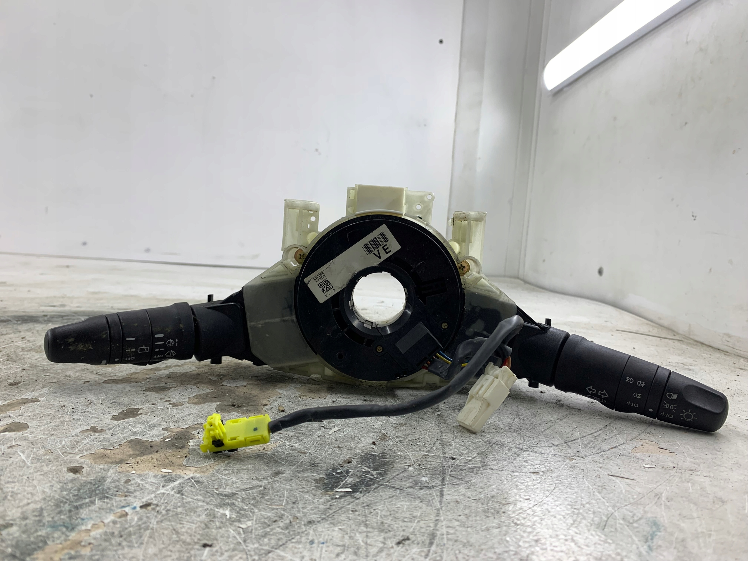 NISSAN PRIMERA P12 steering wheel levers and controls ring 25560AV665