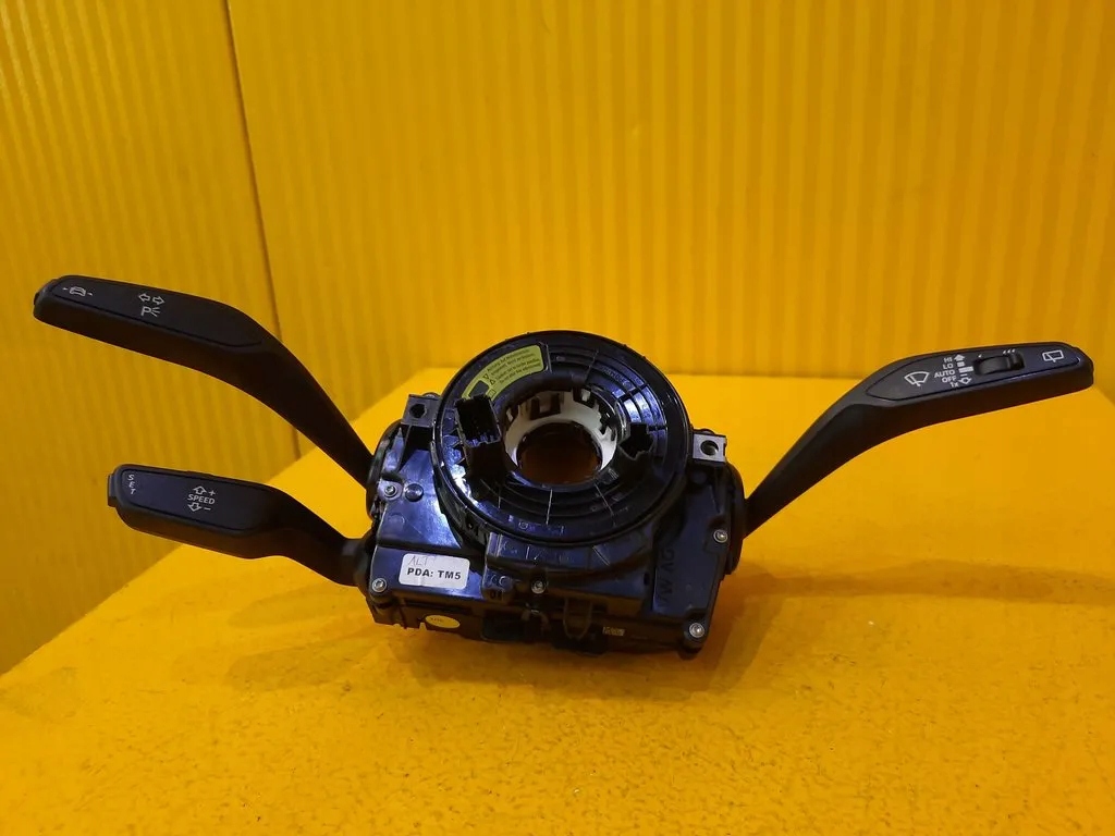 Audi Q5 комбинированный переключатель 85E907129J