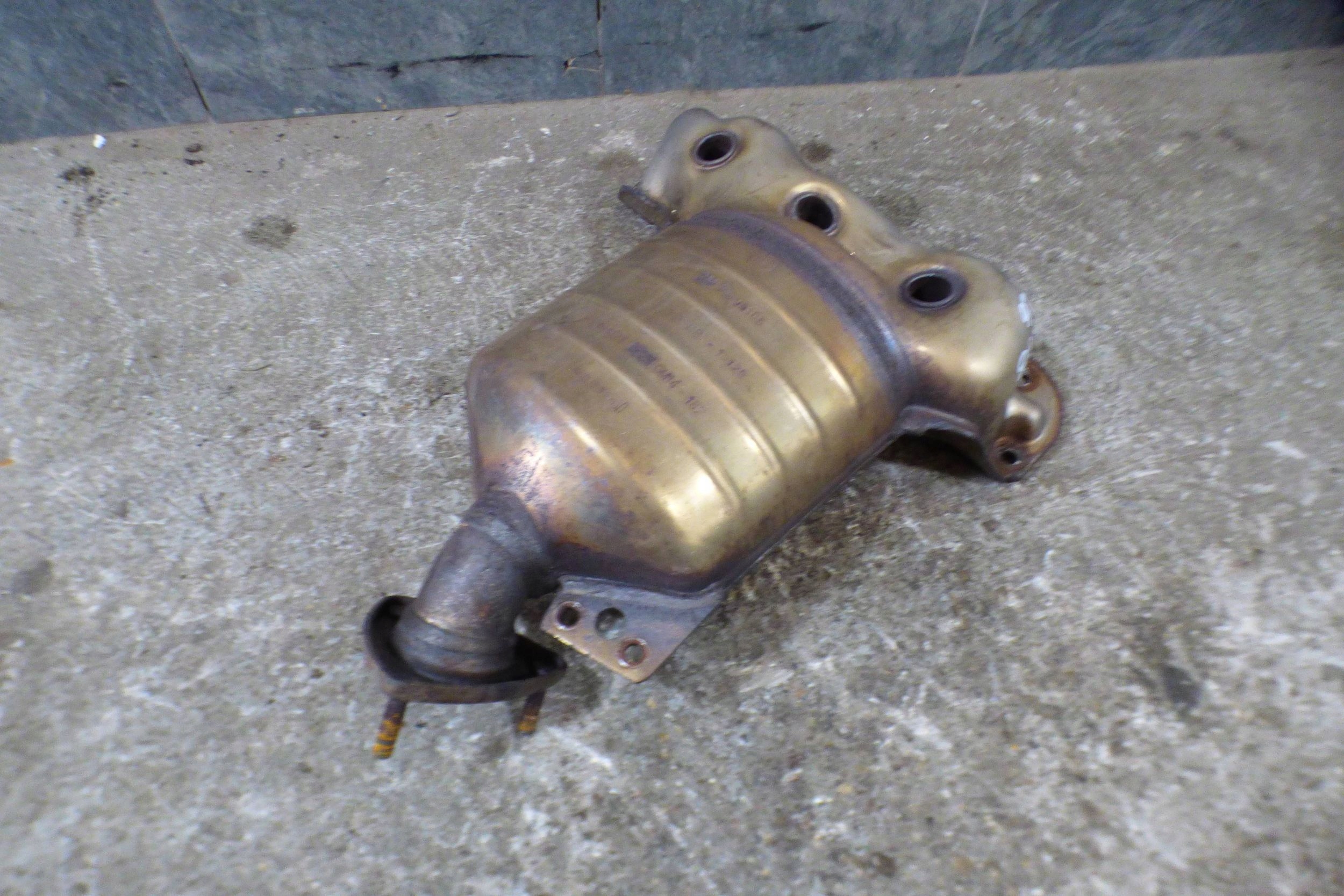 Opel Corsa E 1.4 B catalyst 25195105 st.BDB PRZEBIEG 45 TYS.KM.