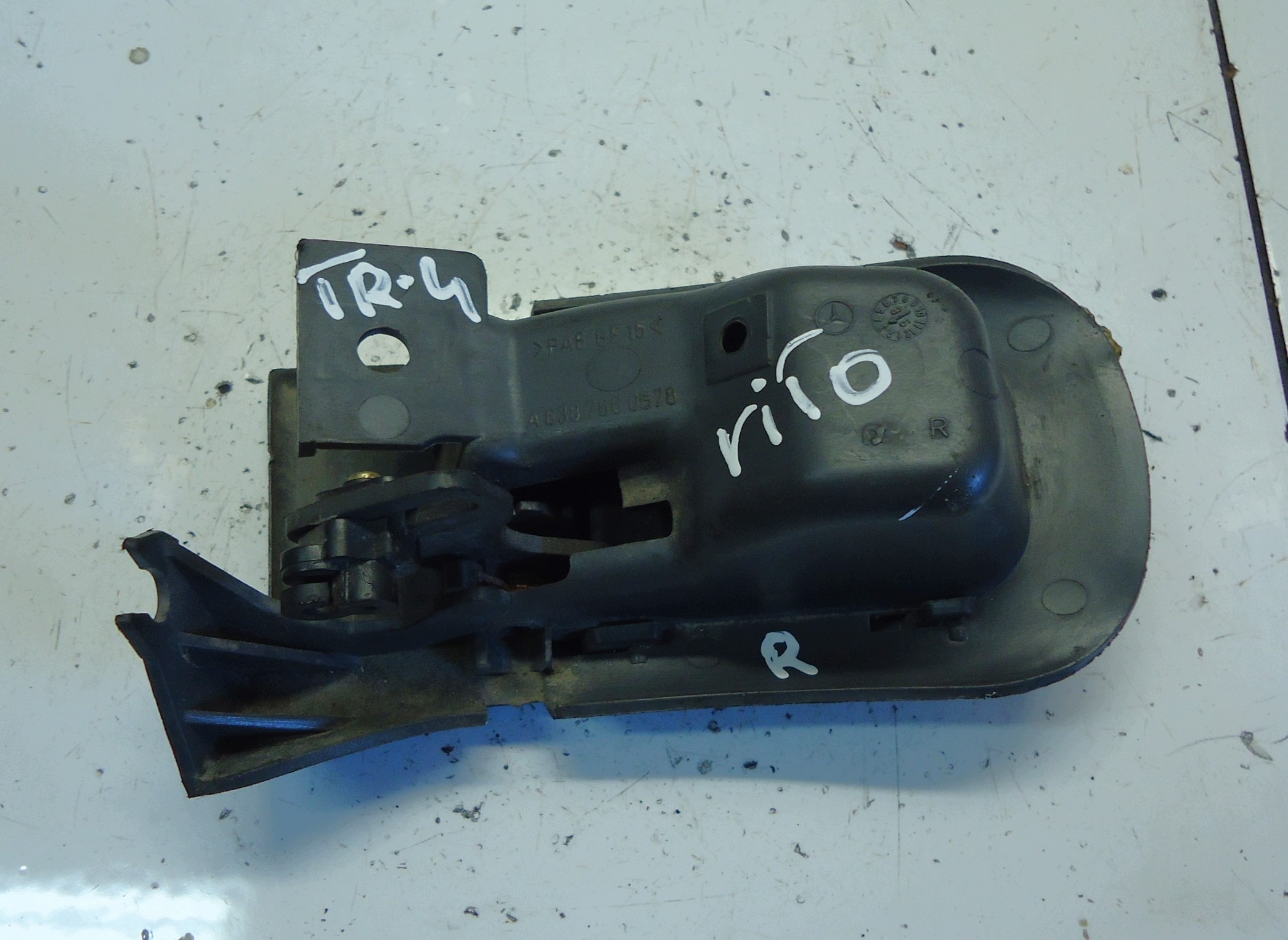 MERCEDES VITO W638 handle inner A6387660578