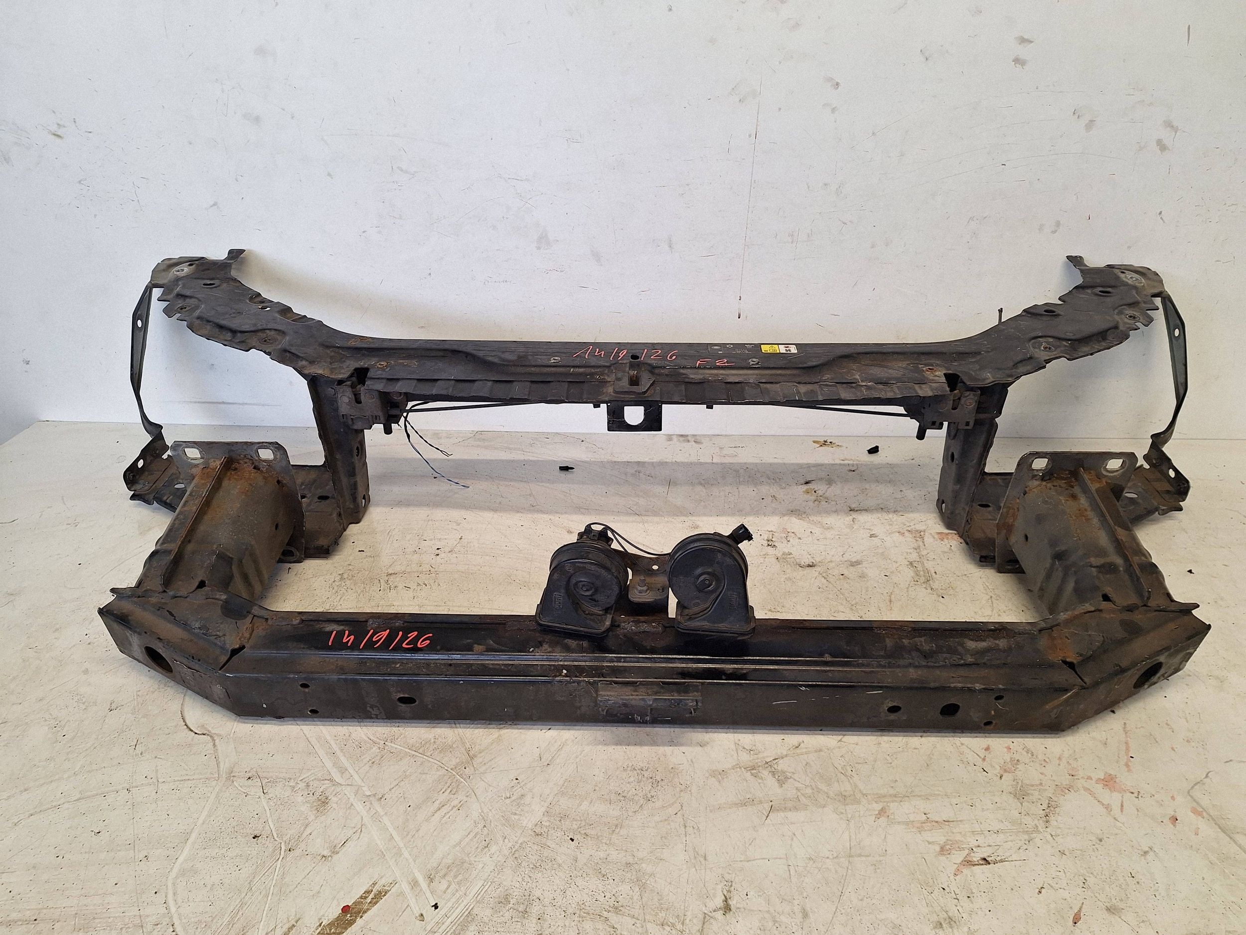 LAND RAOVER FREELANDER II LIFT 12-16 support panel for radiators