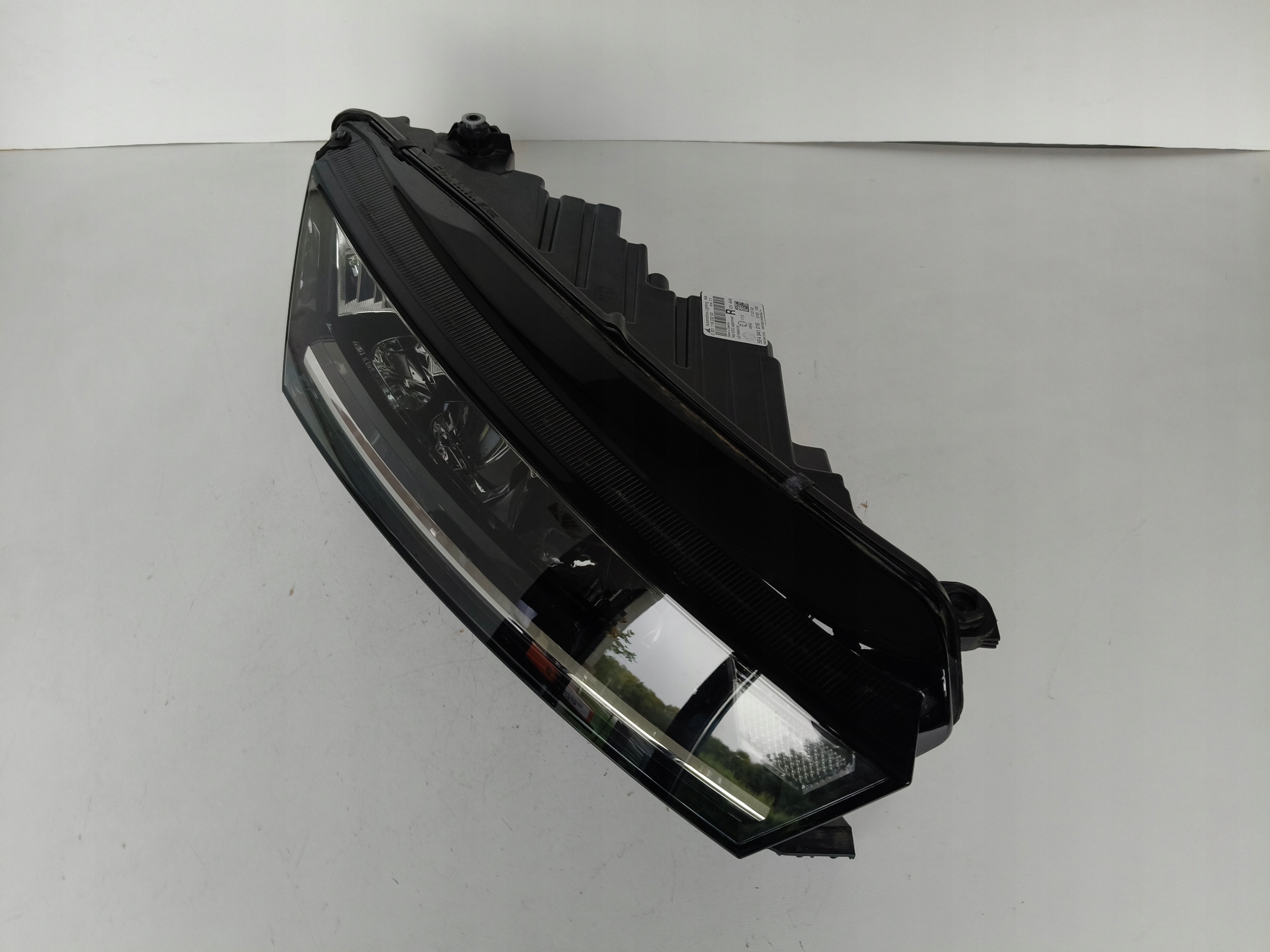 light right REFLEKTOR SKODA OCTAVIA IV 4 5E3 20- FULL LED