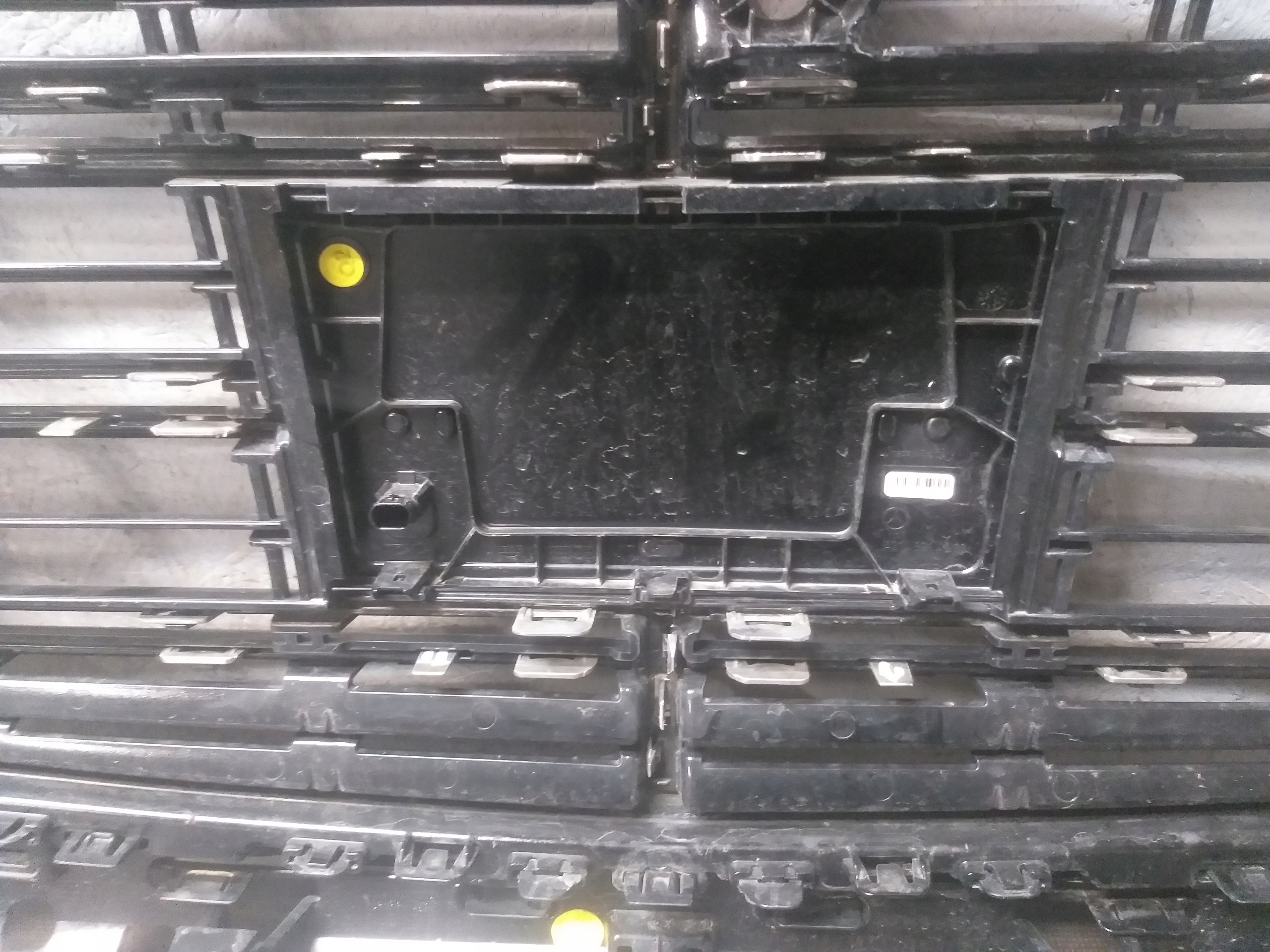Grille MERCEDES E KLASA W214 A214 A2148804801
