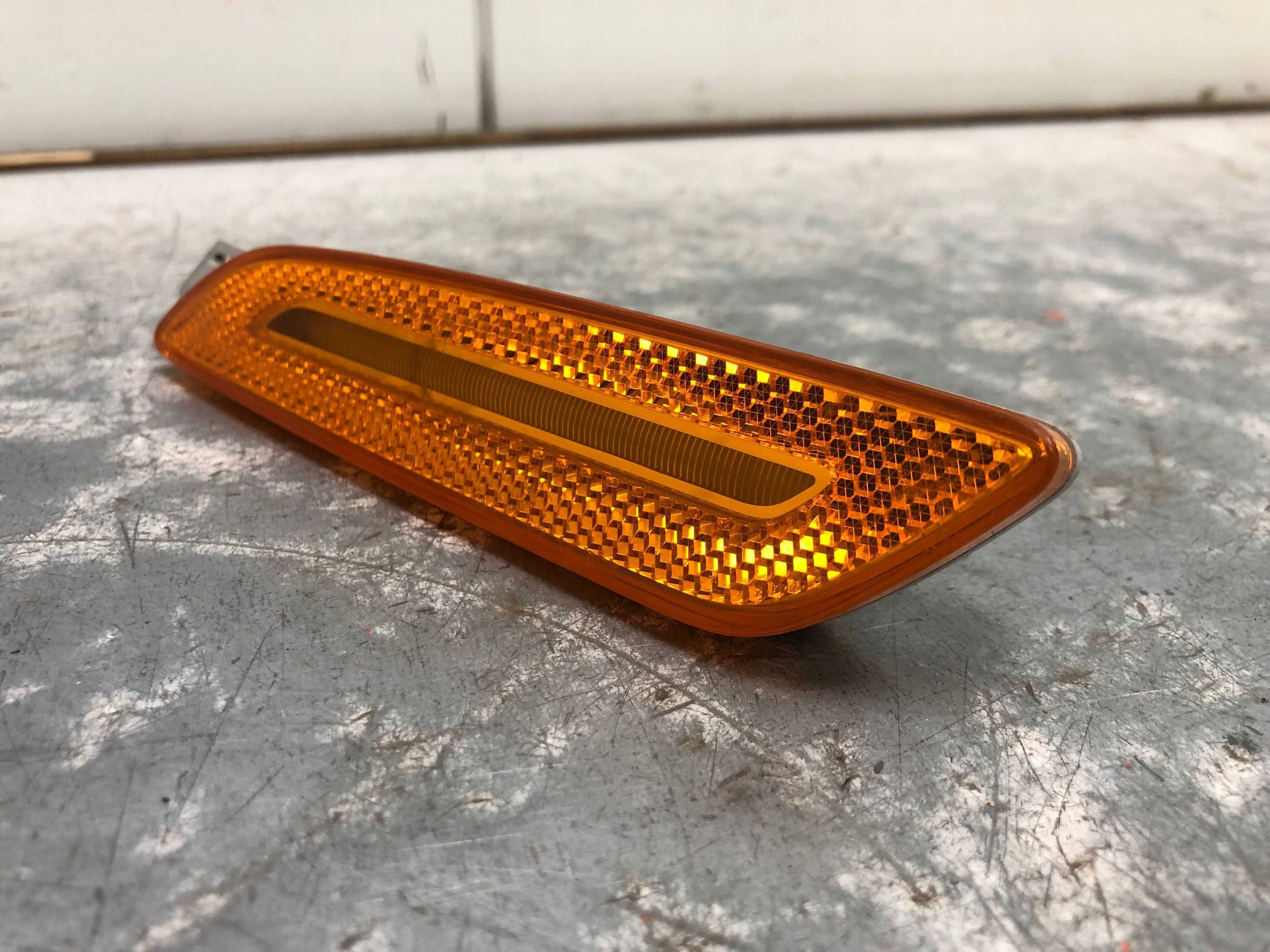 indicator left front PORSCHE CAYENNE 7P5945127