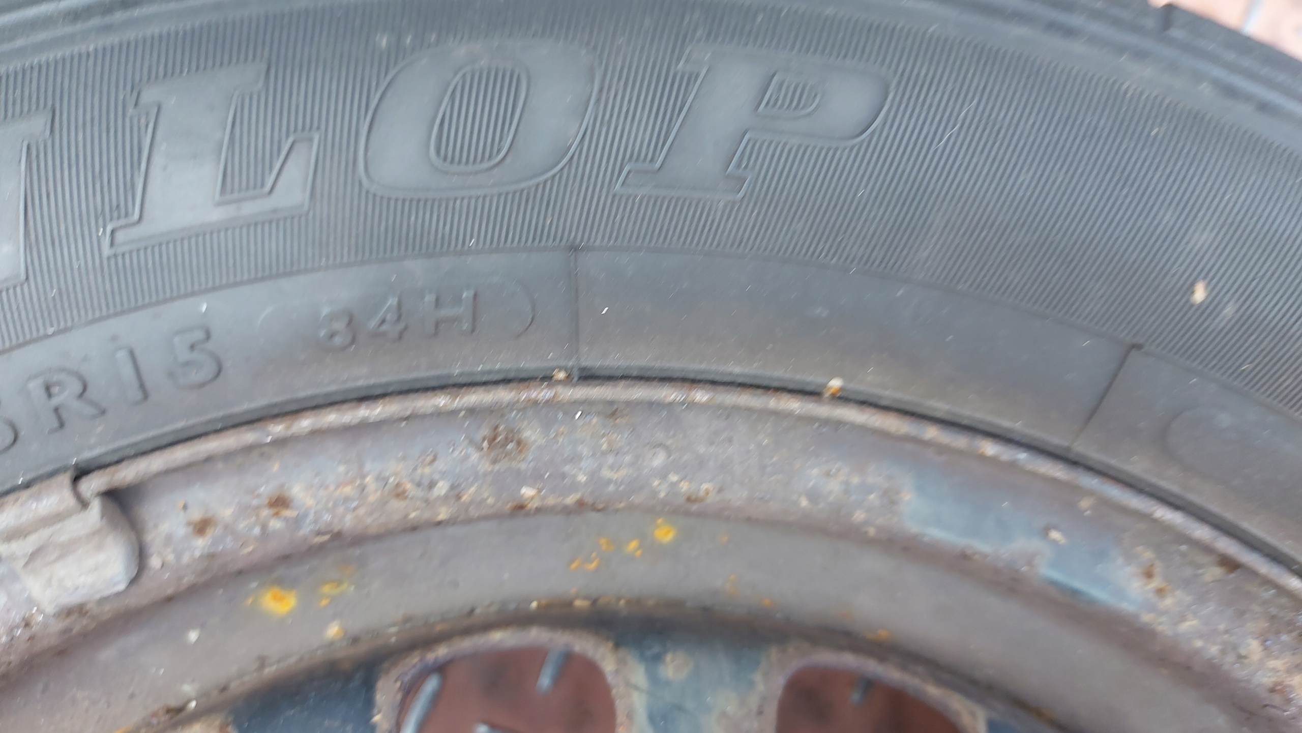 DUNLOP SP SPORT FASTRESPONSE 175/65R15 tyres summer 5mm